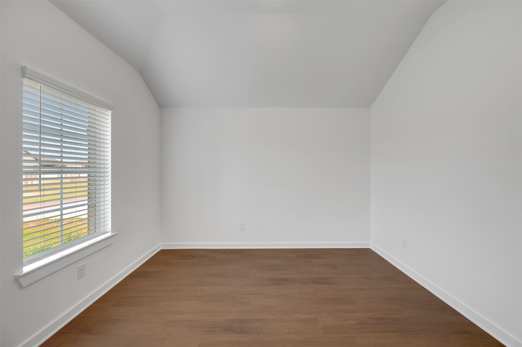 32123 Morning Luster Court Property Photo 12