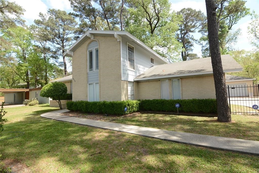19118 Challe Circle W Property Photo 1