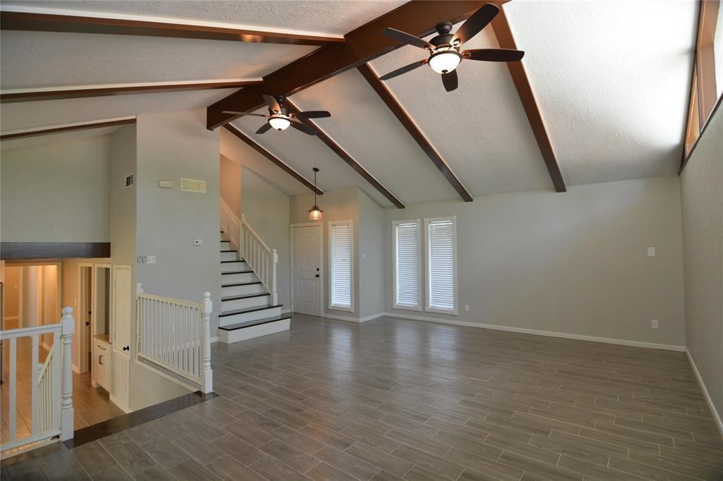 19118 Challe Circle W Property Photo 8
