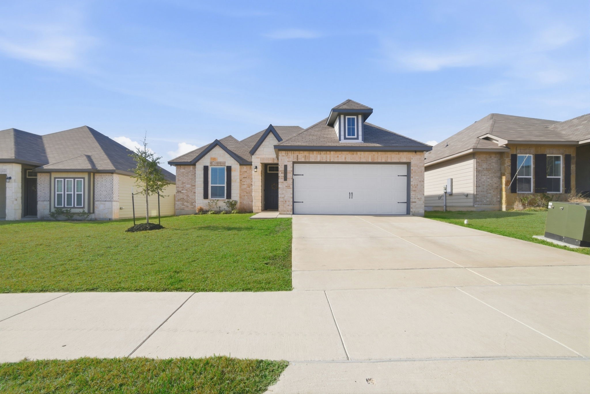 1318 Kingsgate Drive Property Photo 3