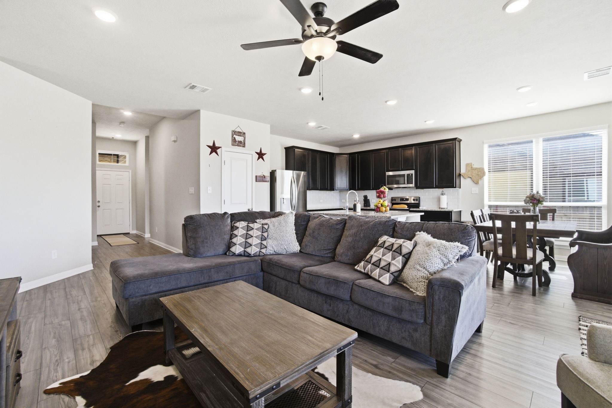 1318 Kingsgate Drive Property Photo 12