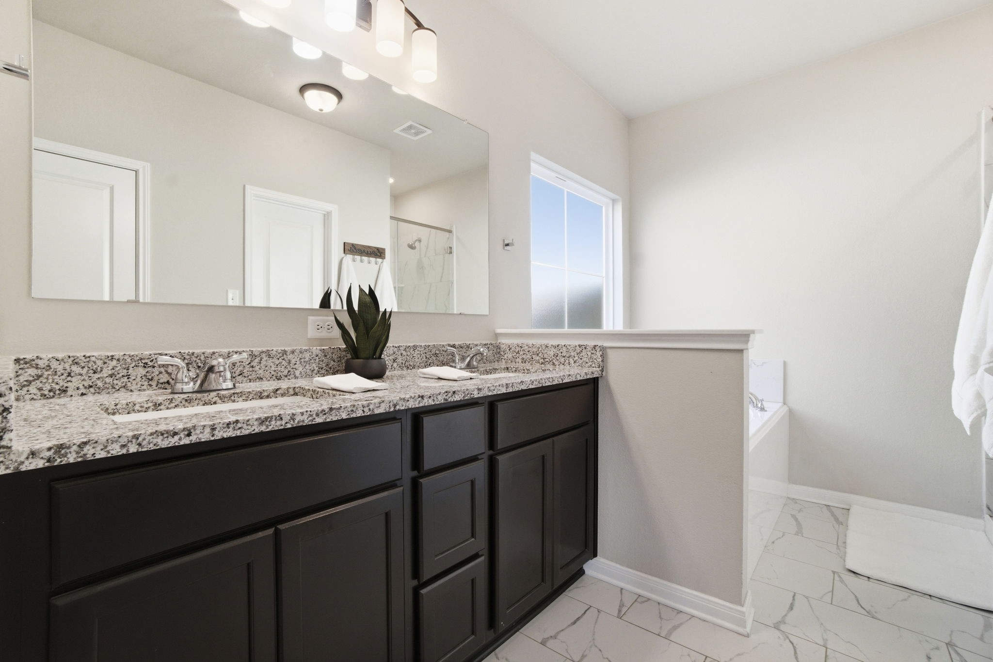 1318 Kingsgate Drive Property Photo 23