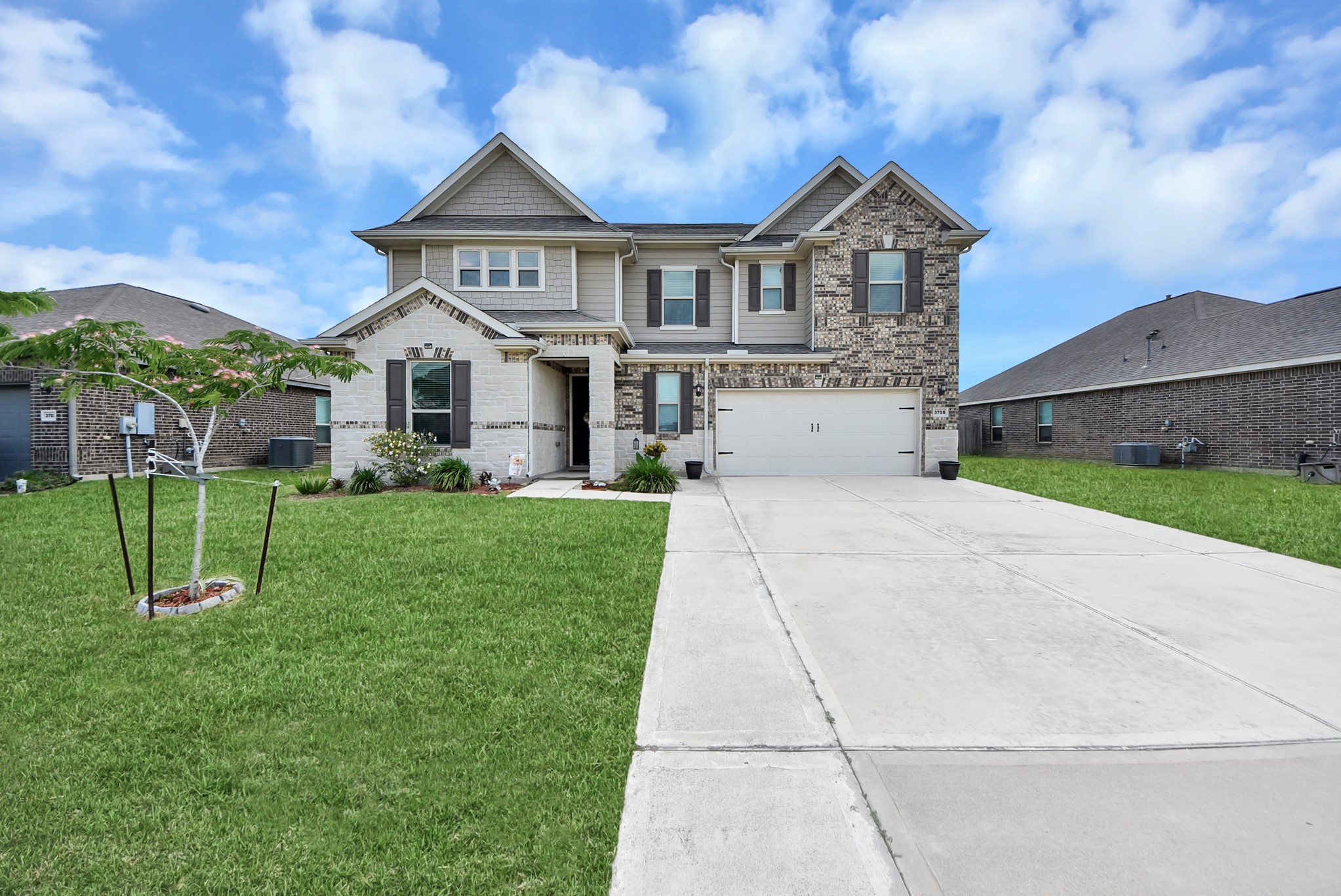 3705 Banbury Lane Property Photo 4