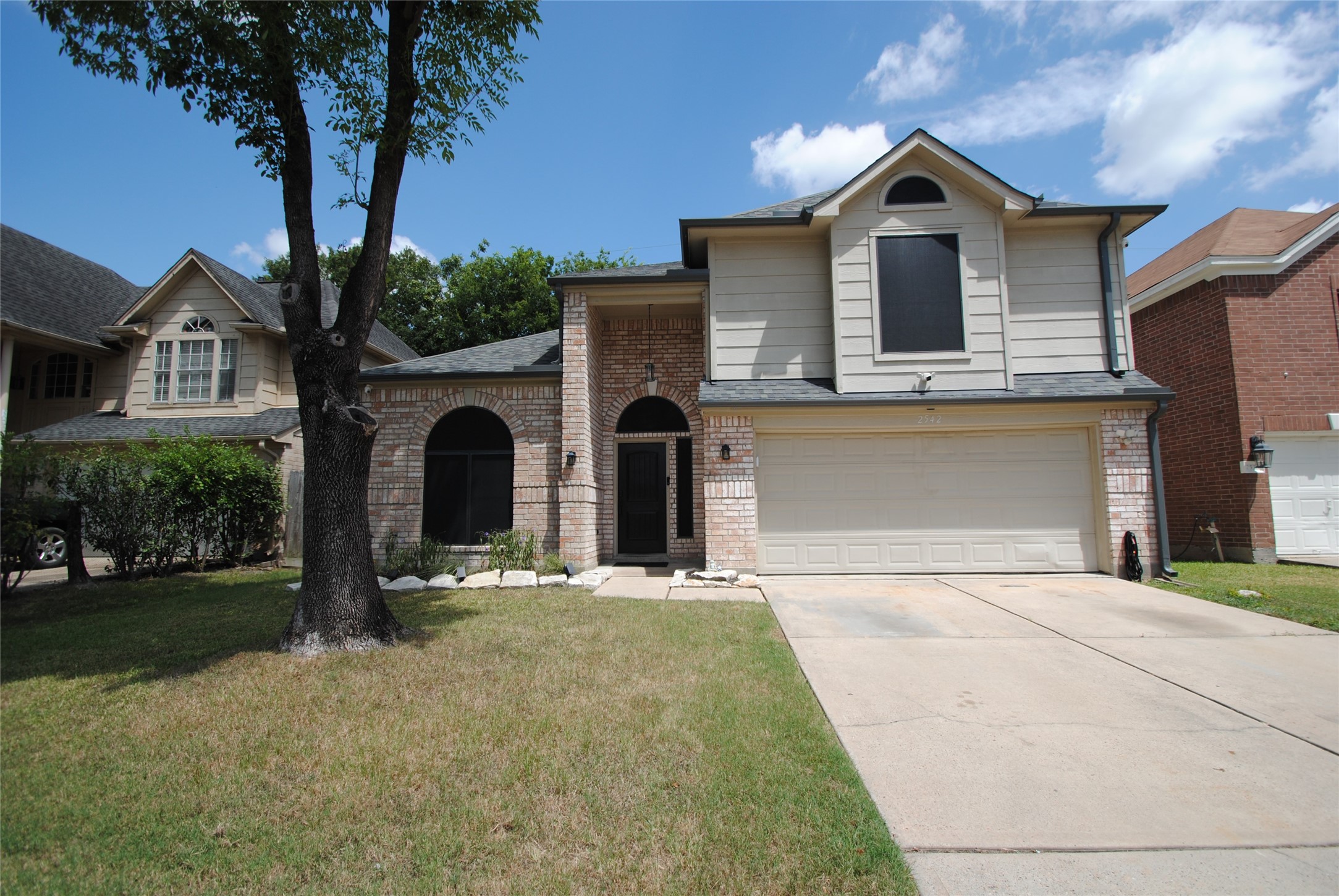 2542 Chestnut Mills Road Property Photo 2