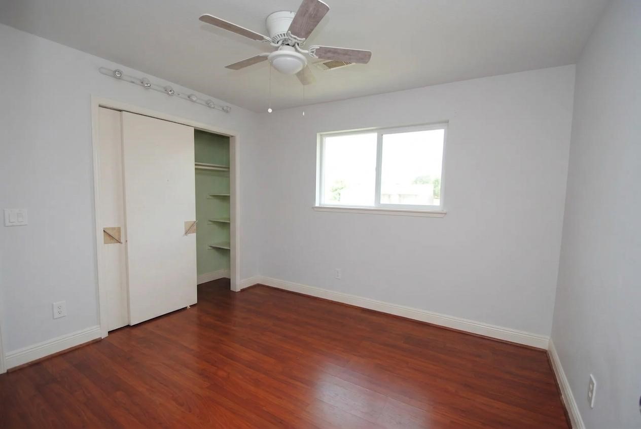 2542 Chestnut Mills Road Property Photo 4