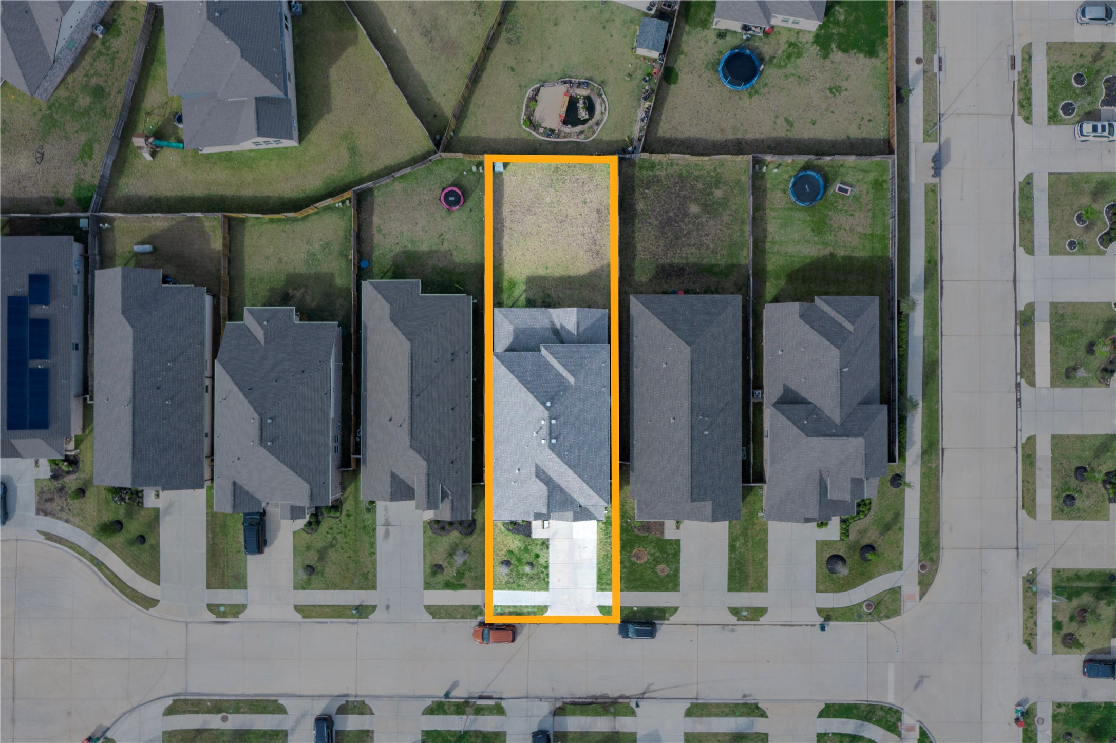 208 Cambria Green Lane Property Photo 35