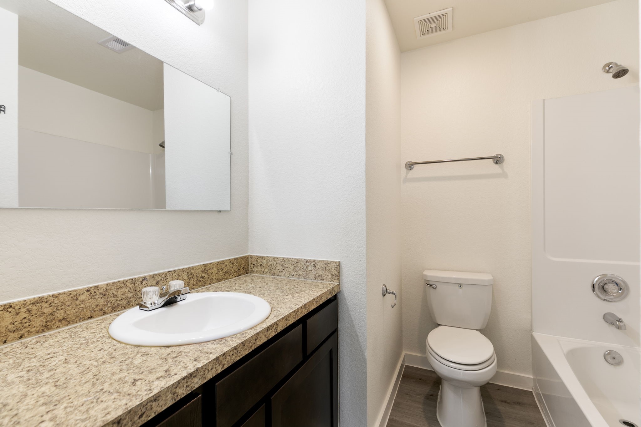 21155 Gosling Road 11c Property Photo 13
