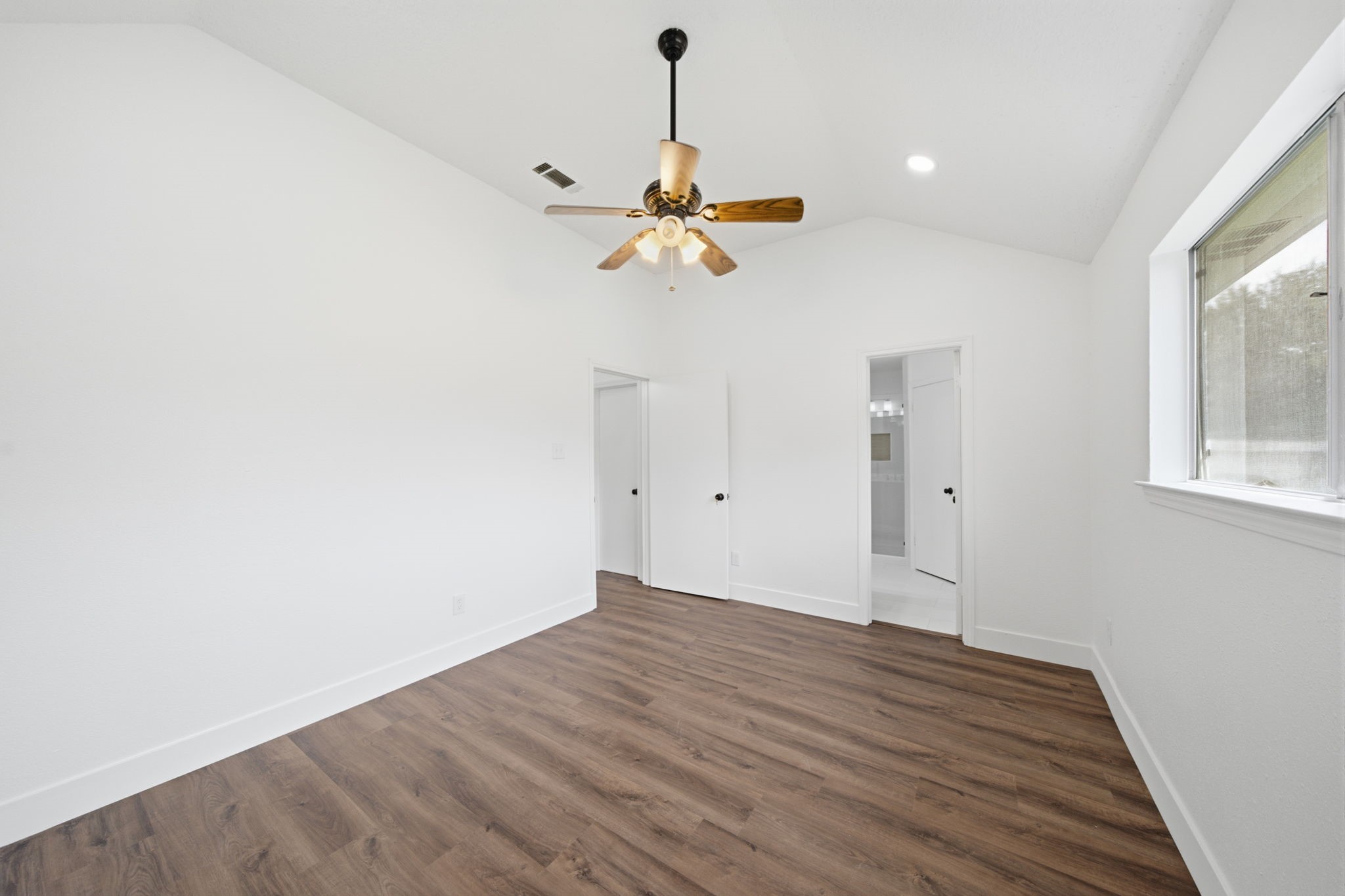 5820 Guadalupe Drive Property Photo 12
