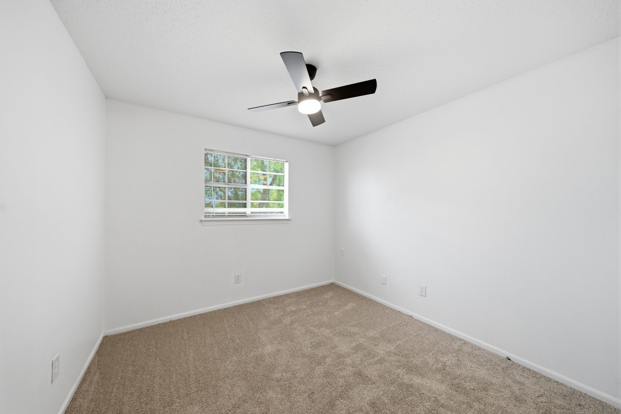 5820 Guadalupe Drive Property Photo 14