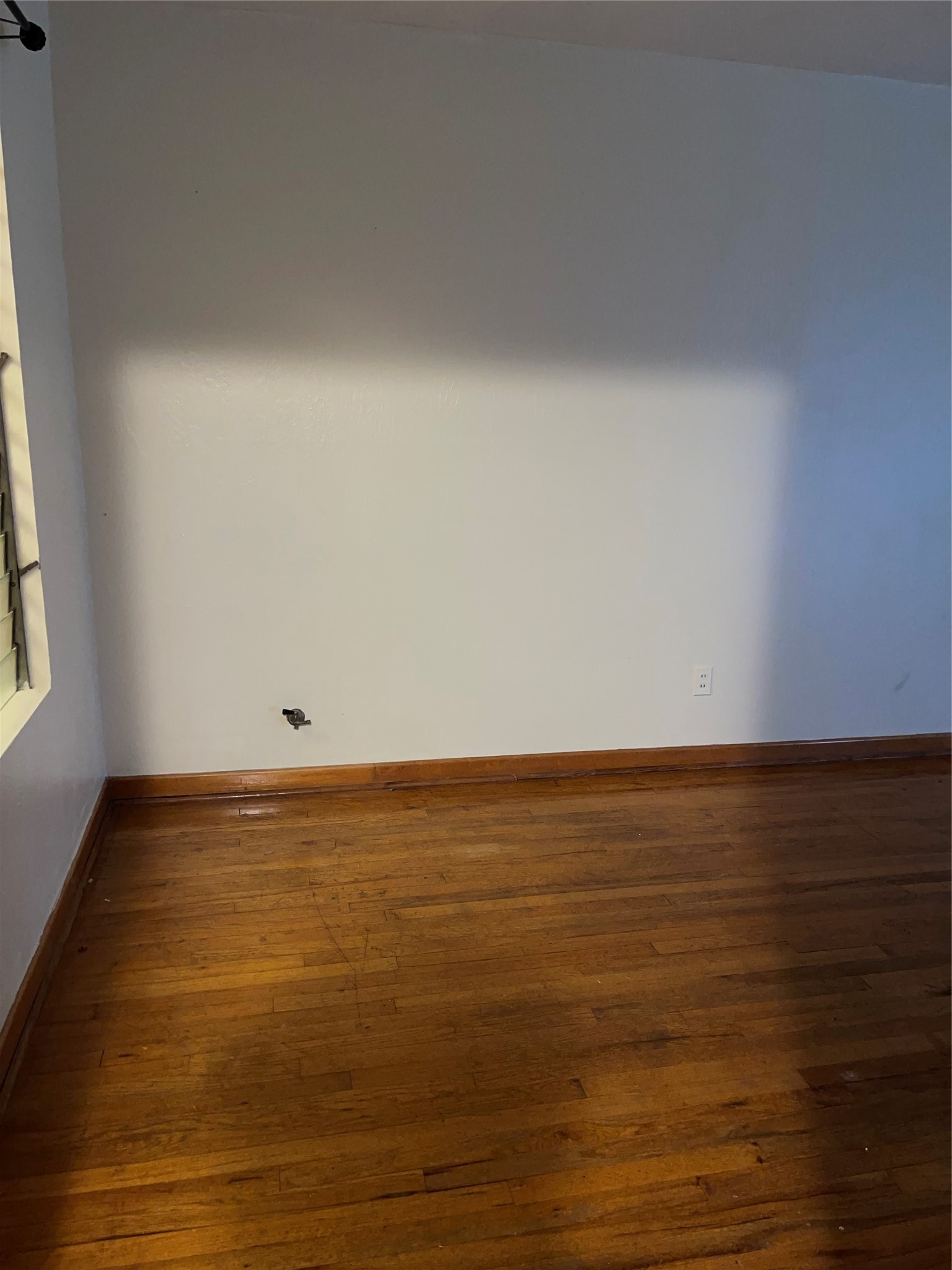 2114 Evergreen Lane Property Photo 5