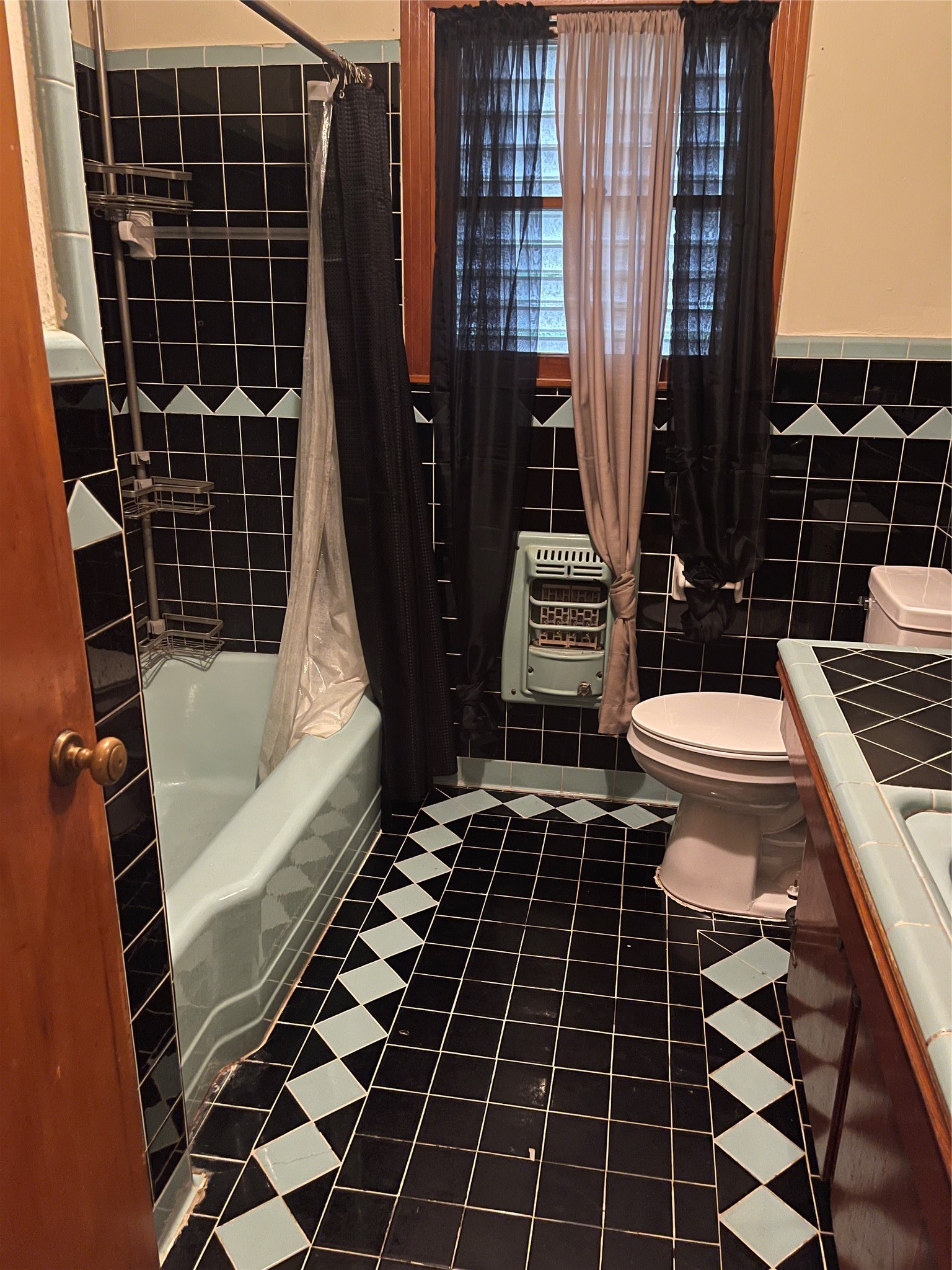 2114 Evergreen Lane Property Photo 12