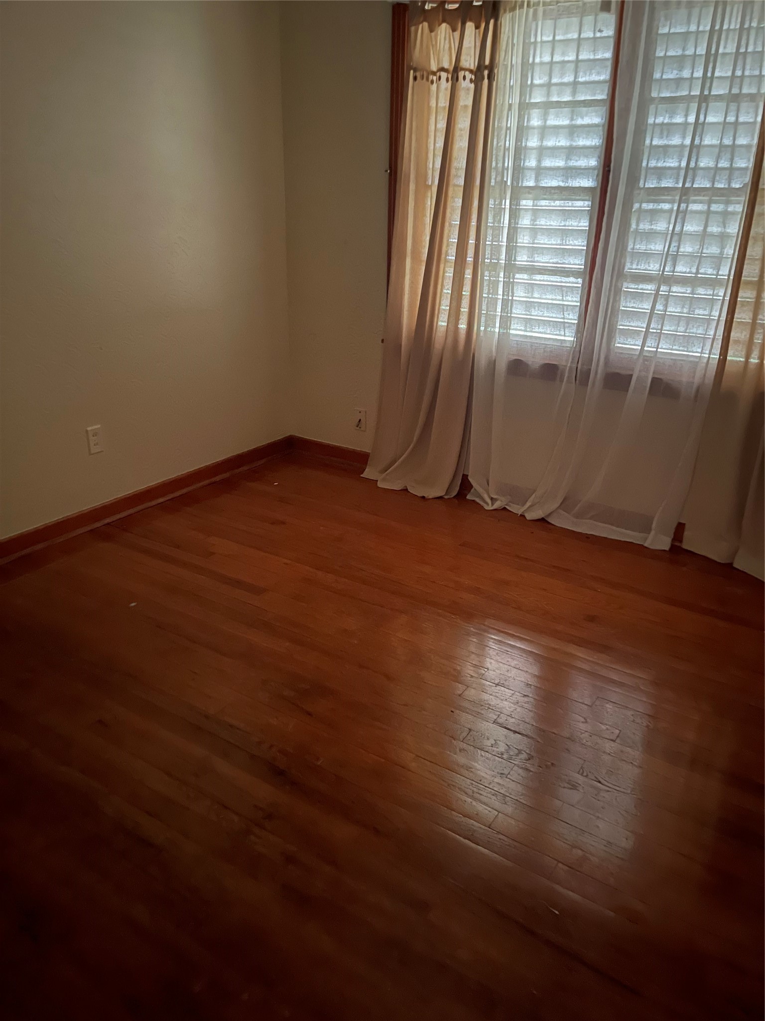 2114 Evergreen Lane Property Photo 16