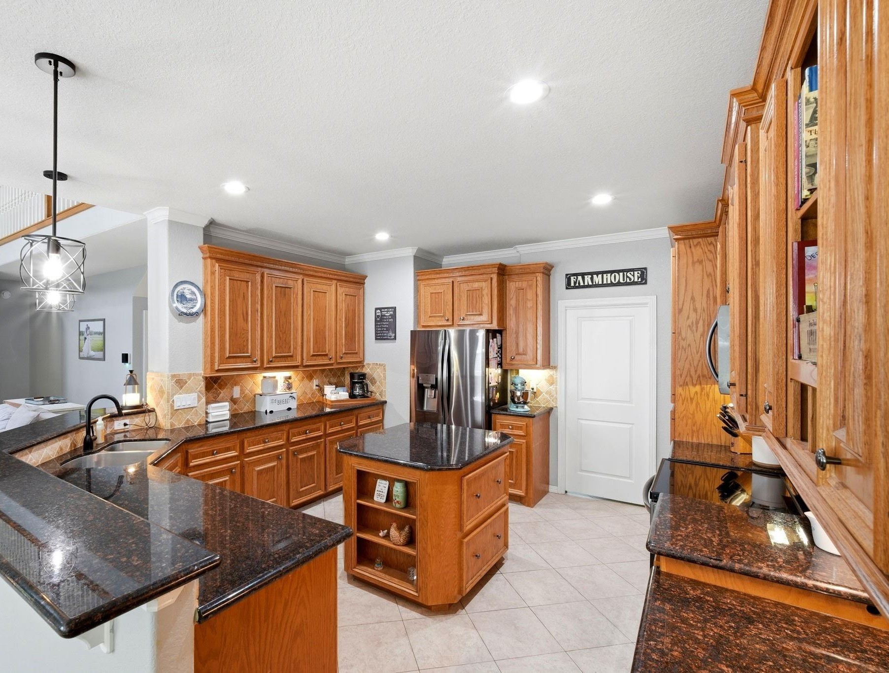 22918 Lantana Drive Property Photo 5