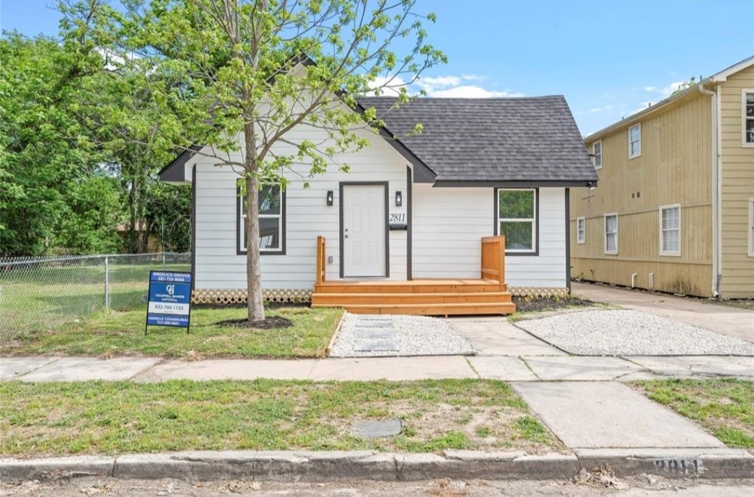 2811 Winbern Street Property Photo 1