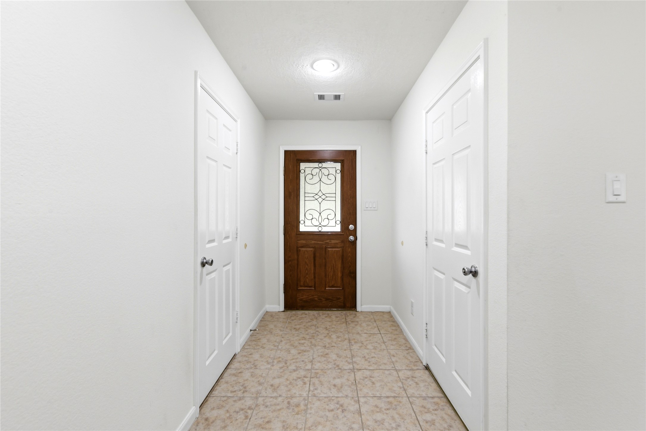 18919 Remington Springs Drive Property Photo 5