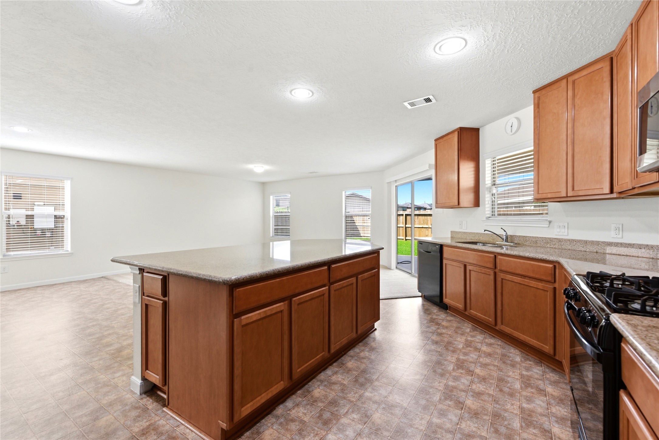18919 Remington Springs Drive Property Photo 22