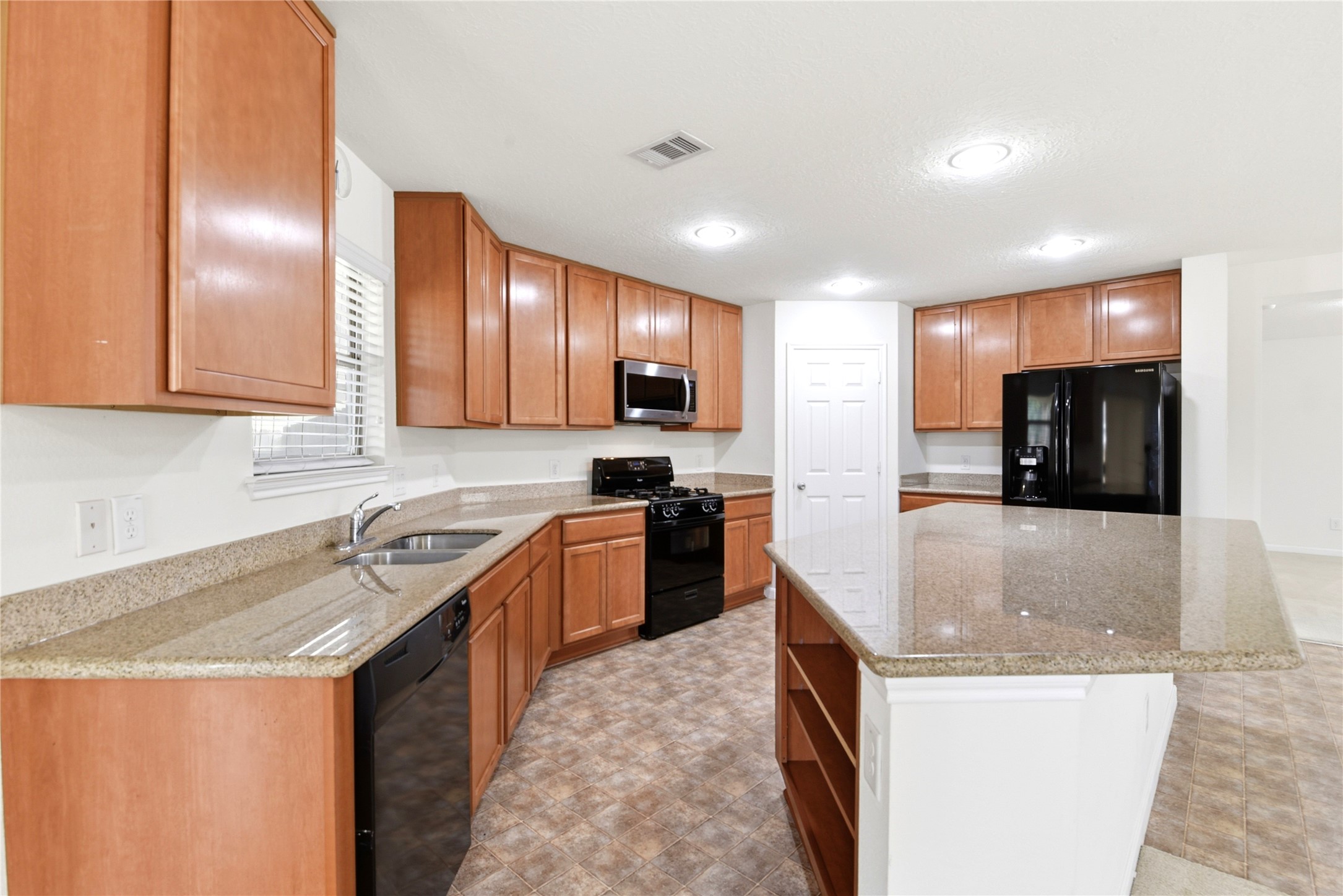 18919 Remington Springs Drive Property Photo 23