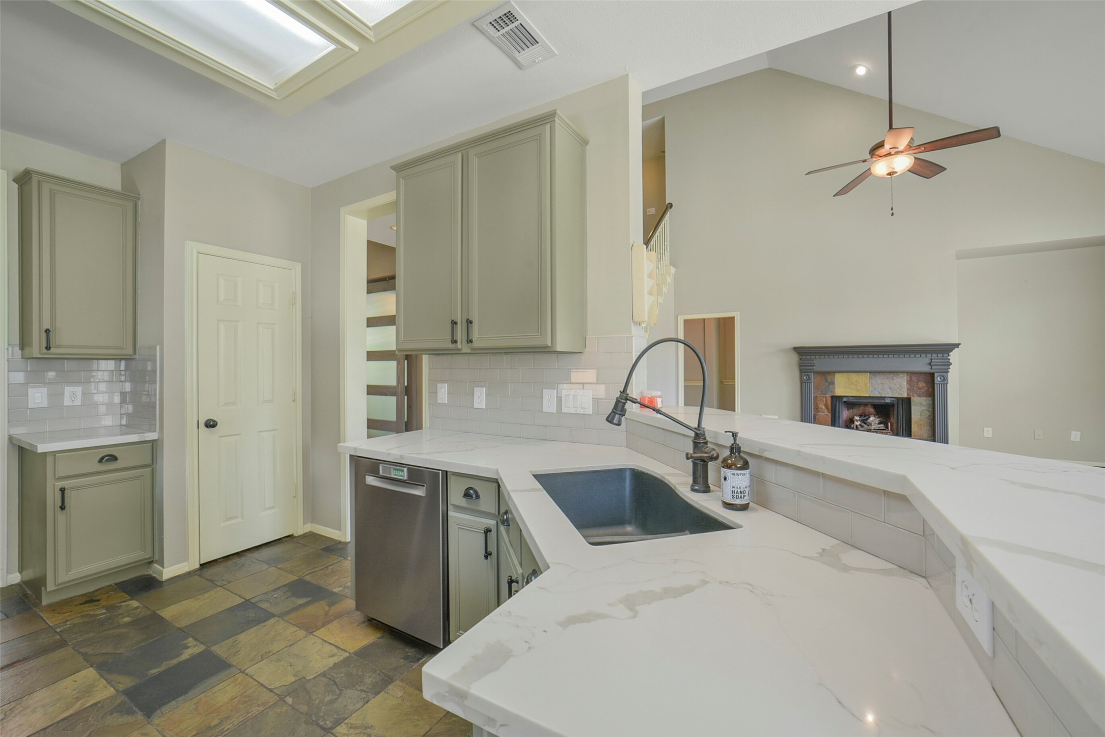9730 Harrison Lane Property Photo 18