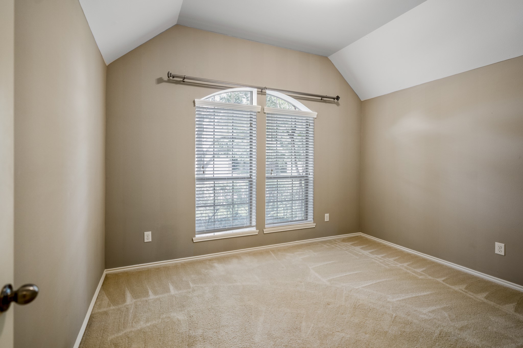 14906 Whispy Green Court Property Photo 28