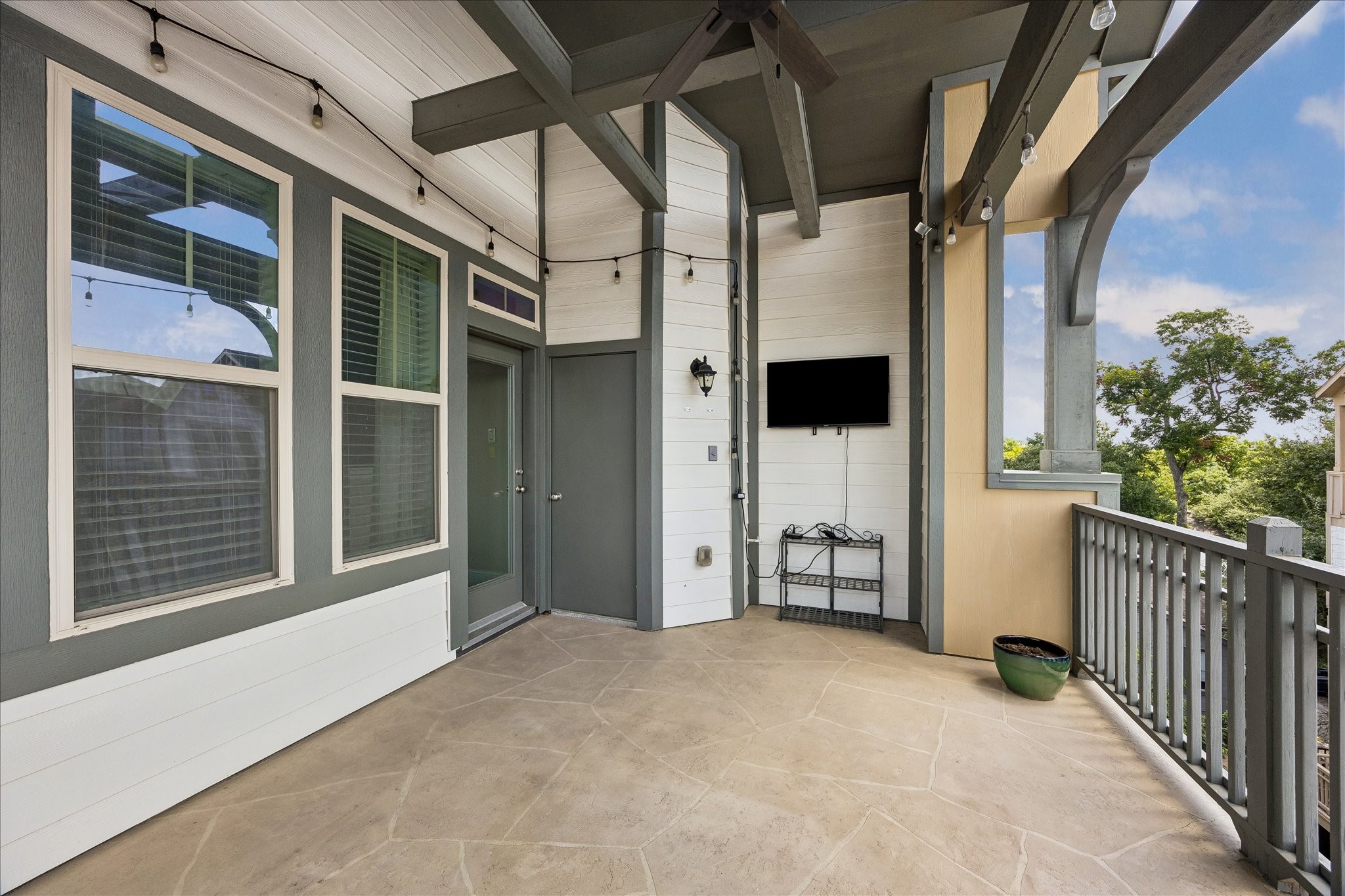 923 Byrne Street Property Photo 29