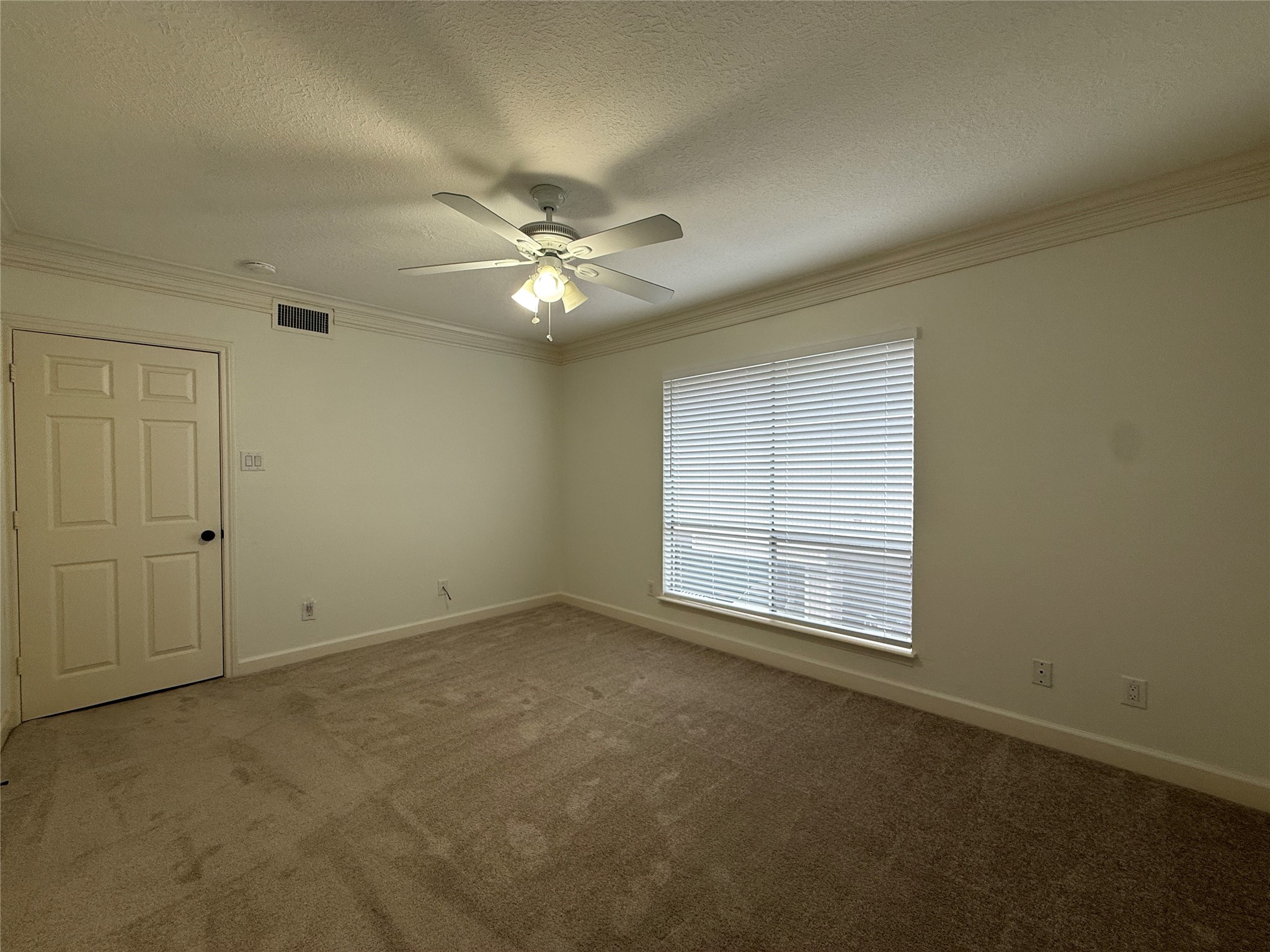 2224 S Piney Point Road 223 Property Photo 21