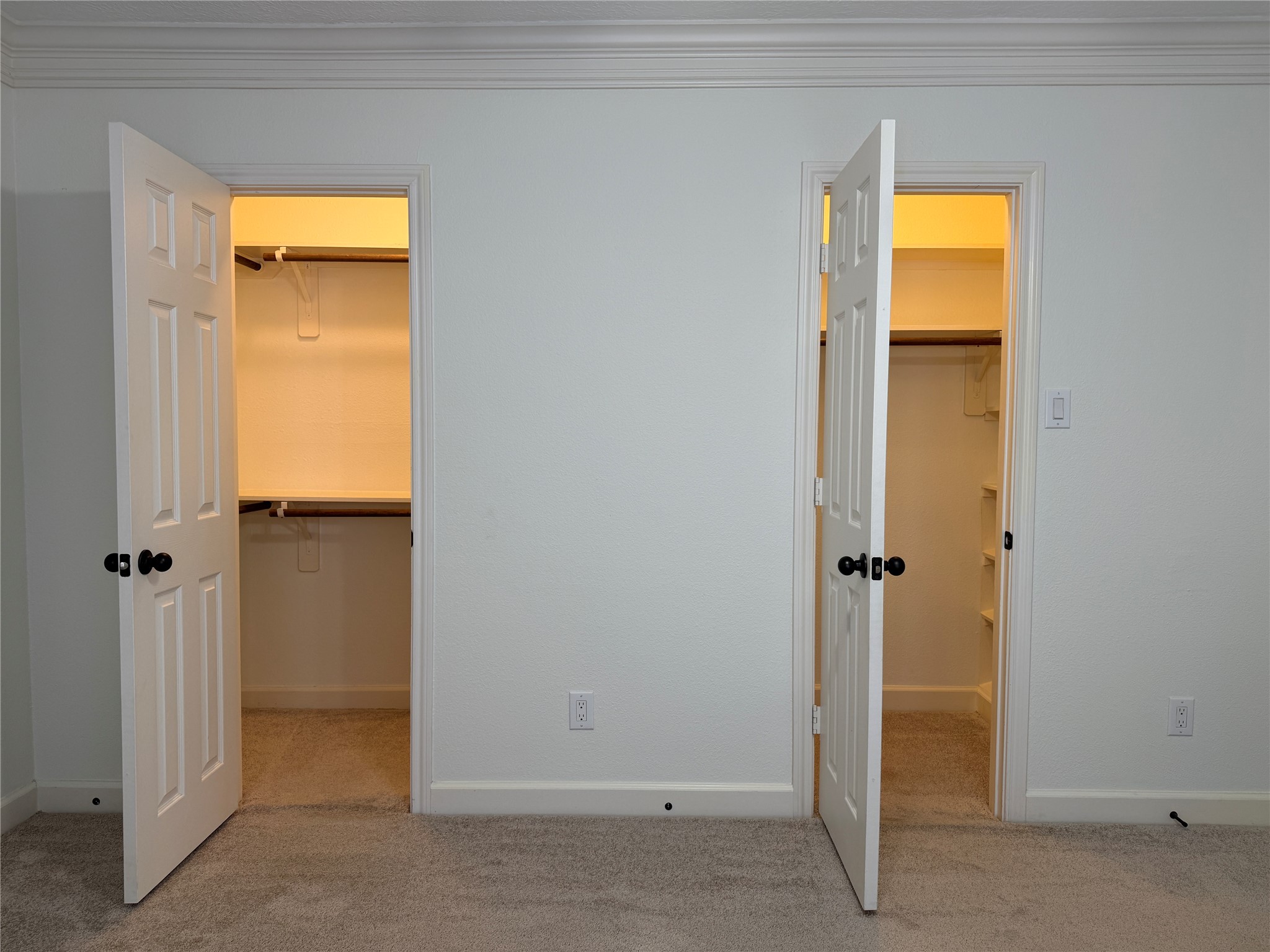 2224 S Piney Point Road 223 Property Photo 22