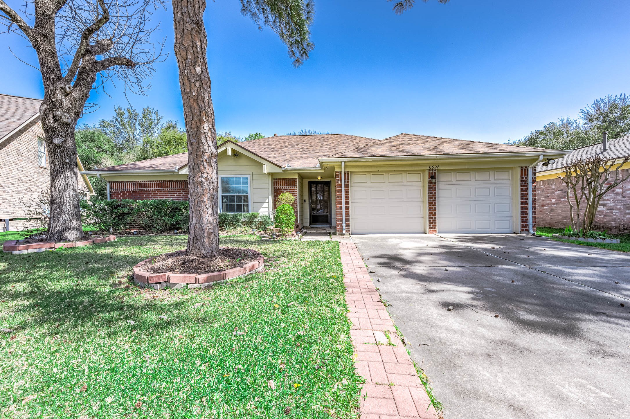 10922 Willowmist Drive Property Photo