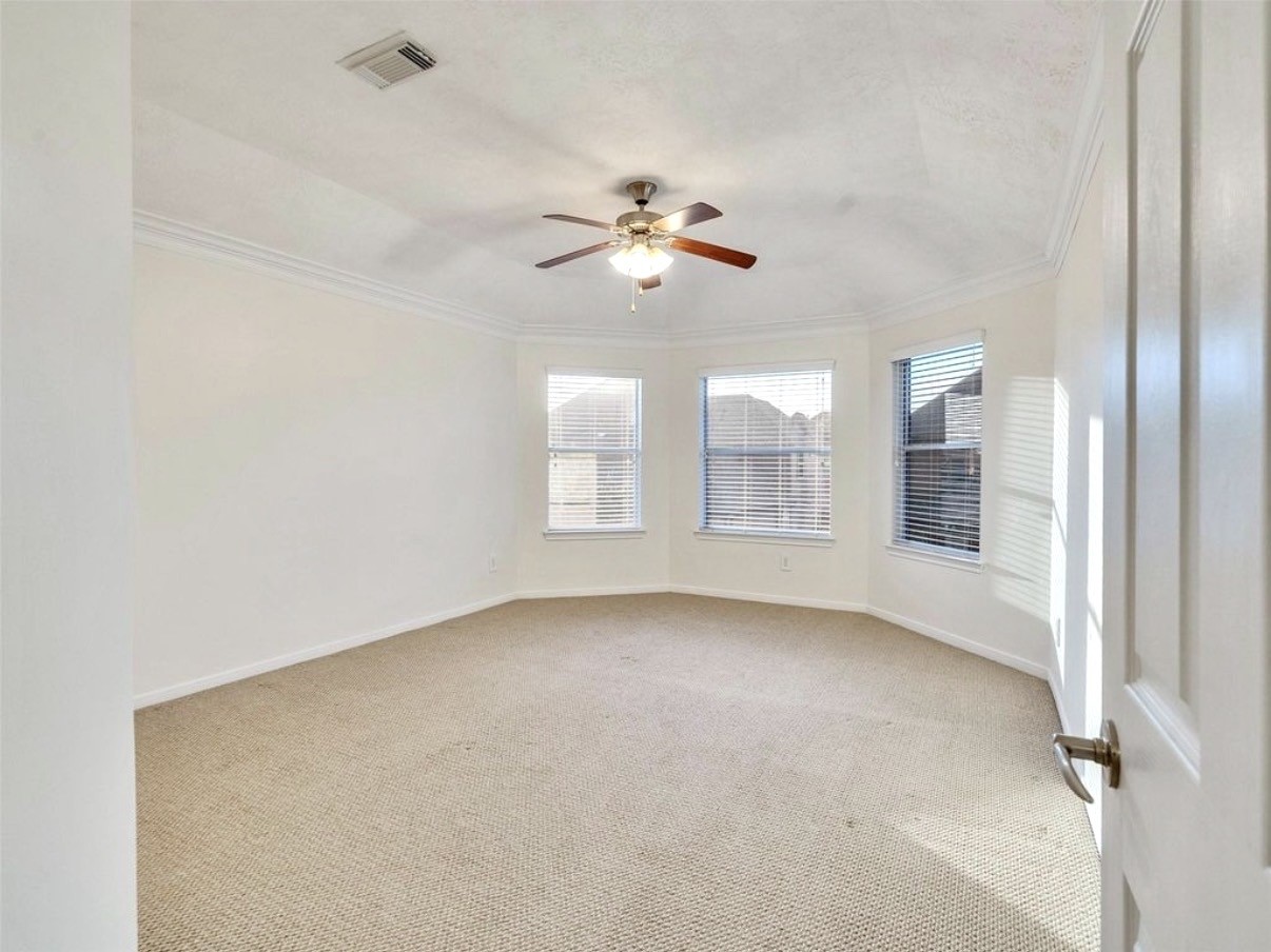 1904 Keswick Court Property Photo 23