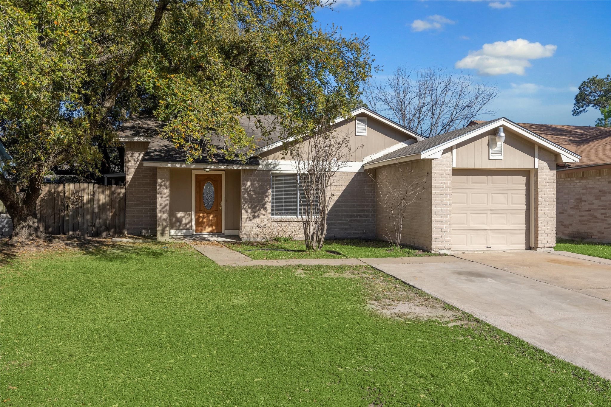 23902 Silversmith Lane Property Photo 1