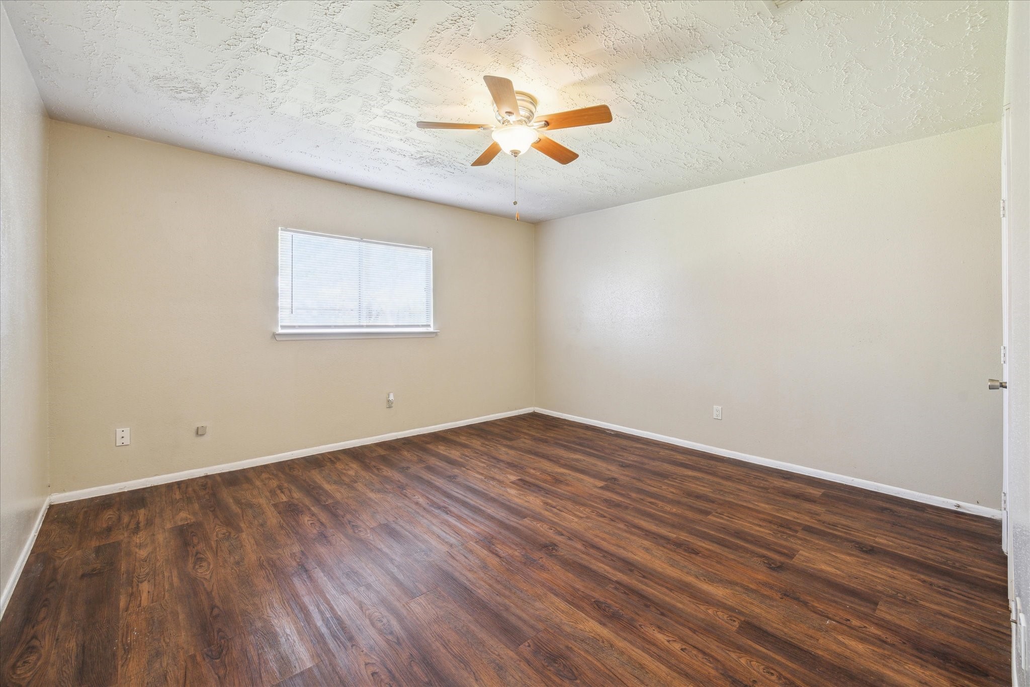 23902 Silversmith Lane Property Photo 7