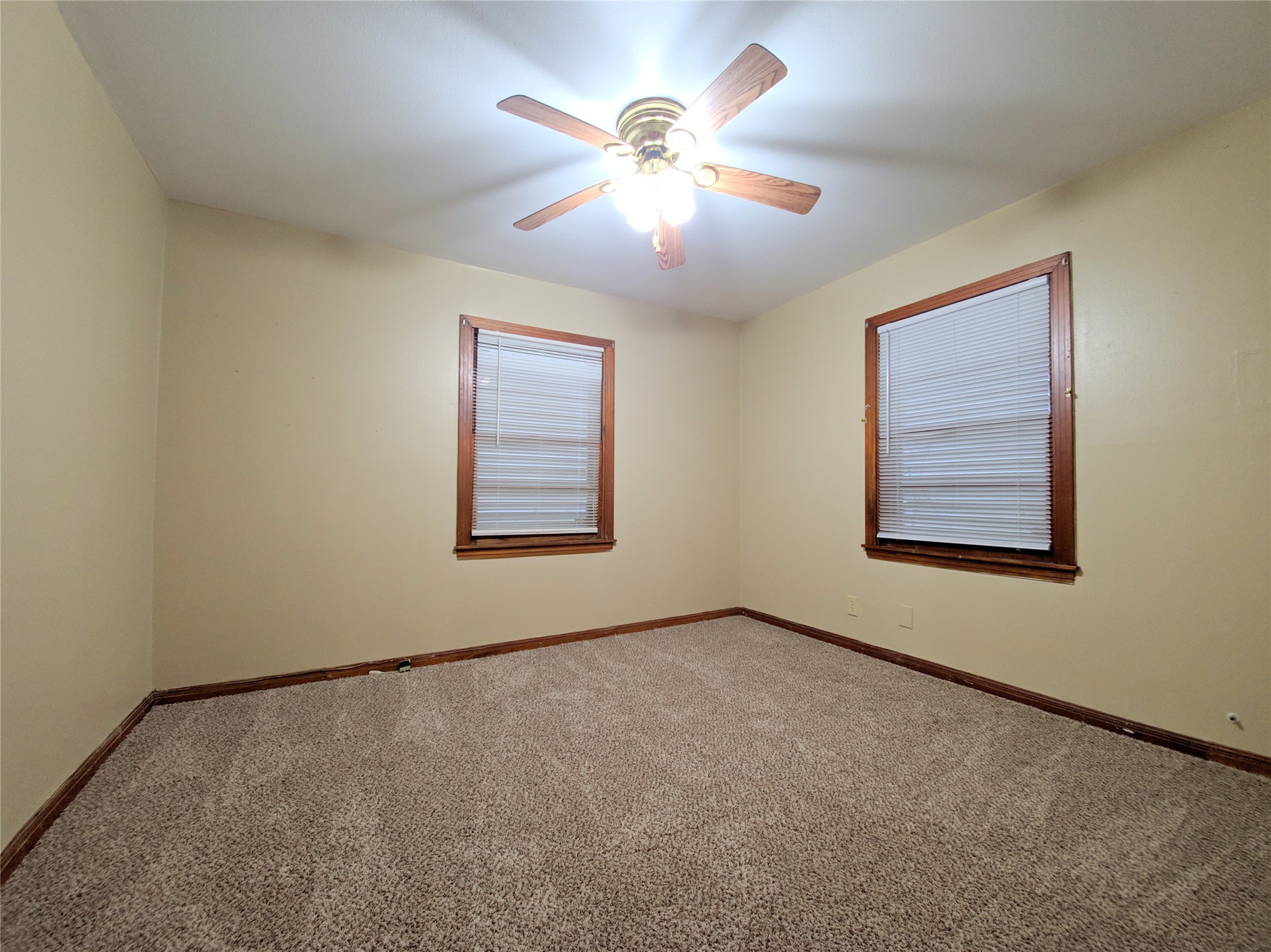 1717 Hawthorne Street Property Photo 8