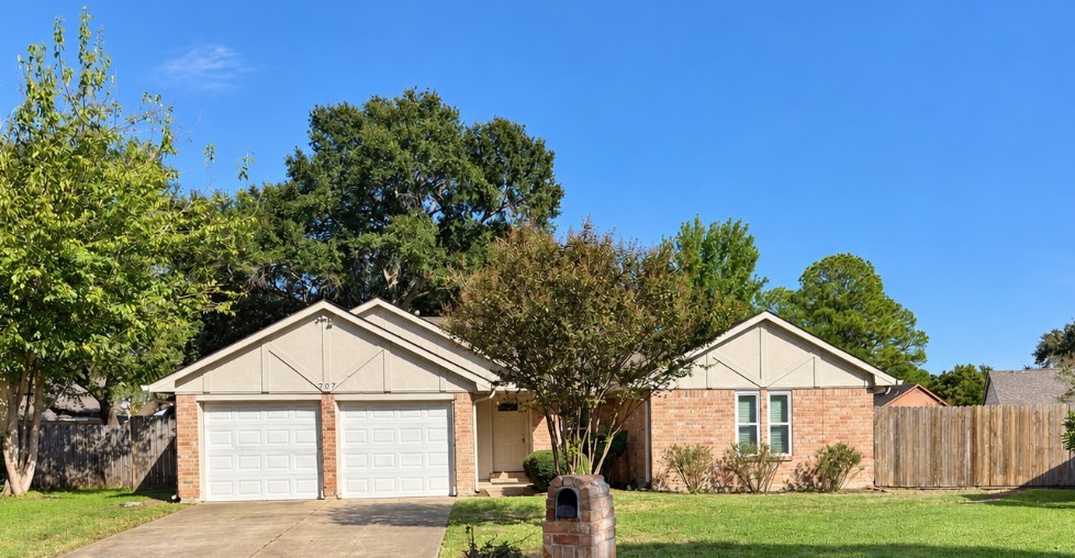 707 Conestoga Circle Property Photo 2