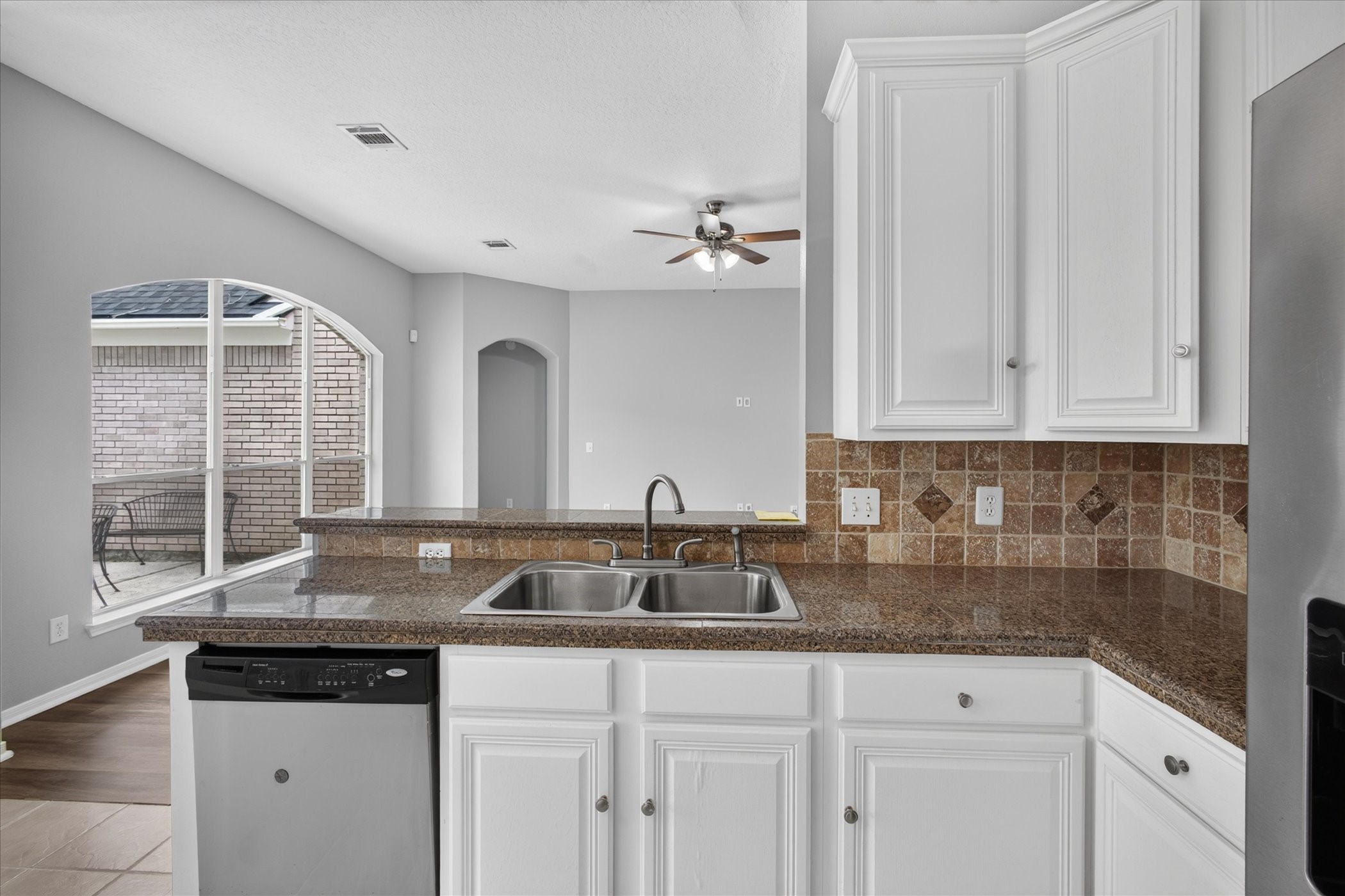26 Millport Drive Property Photo 9