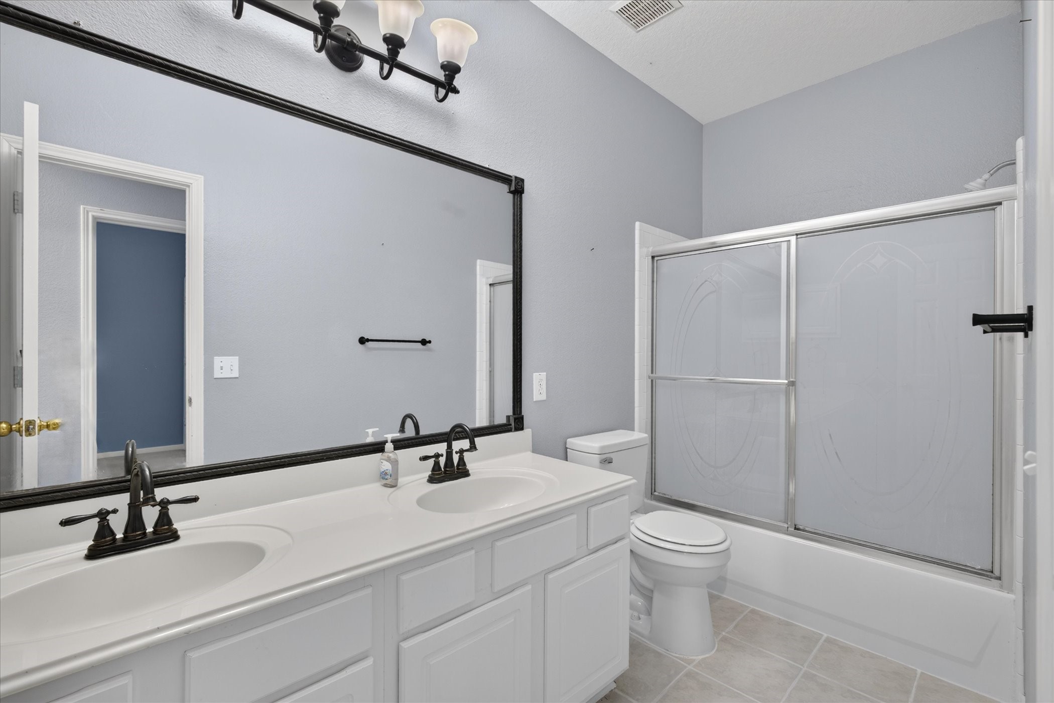 26 Millport Drive Property Photo 21