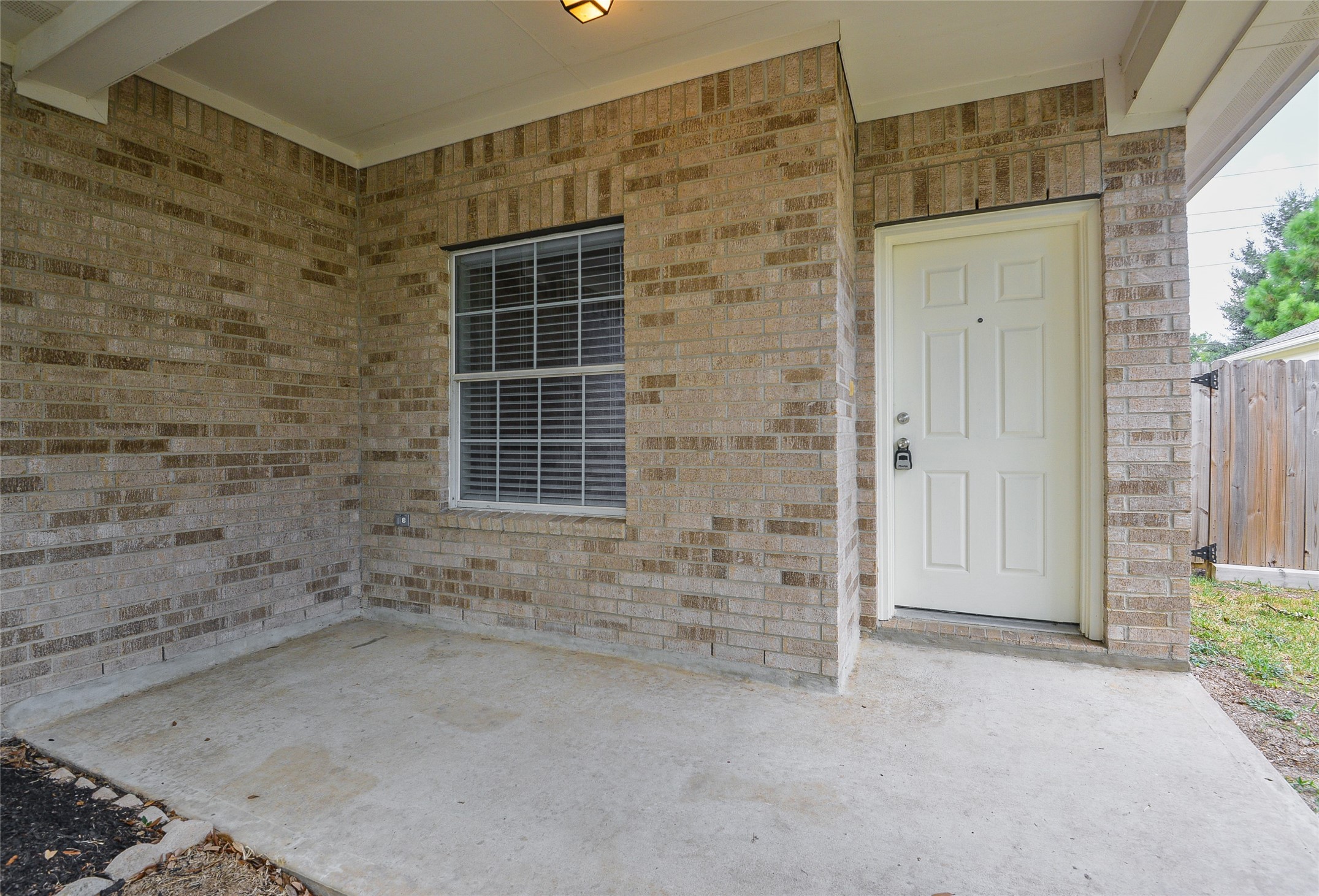 6627 Stonecross Creek Lane Property Photo 4
