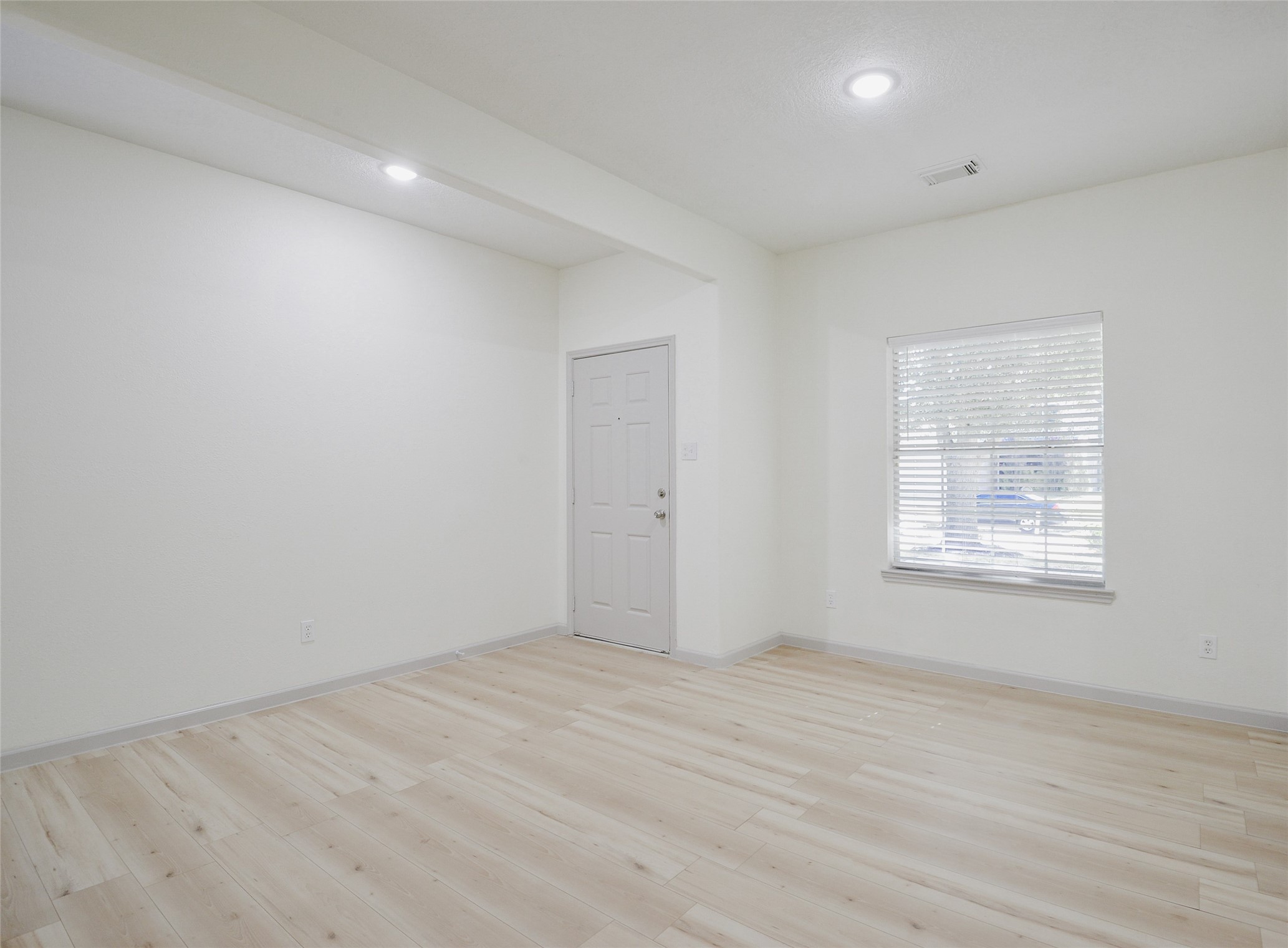 6627 Stonecross Creek Lane Property Photo 7