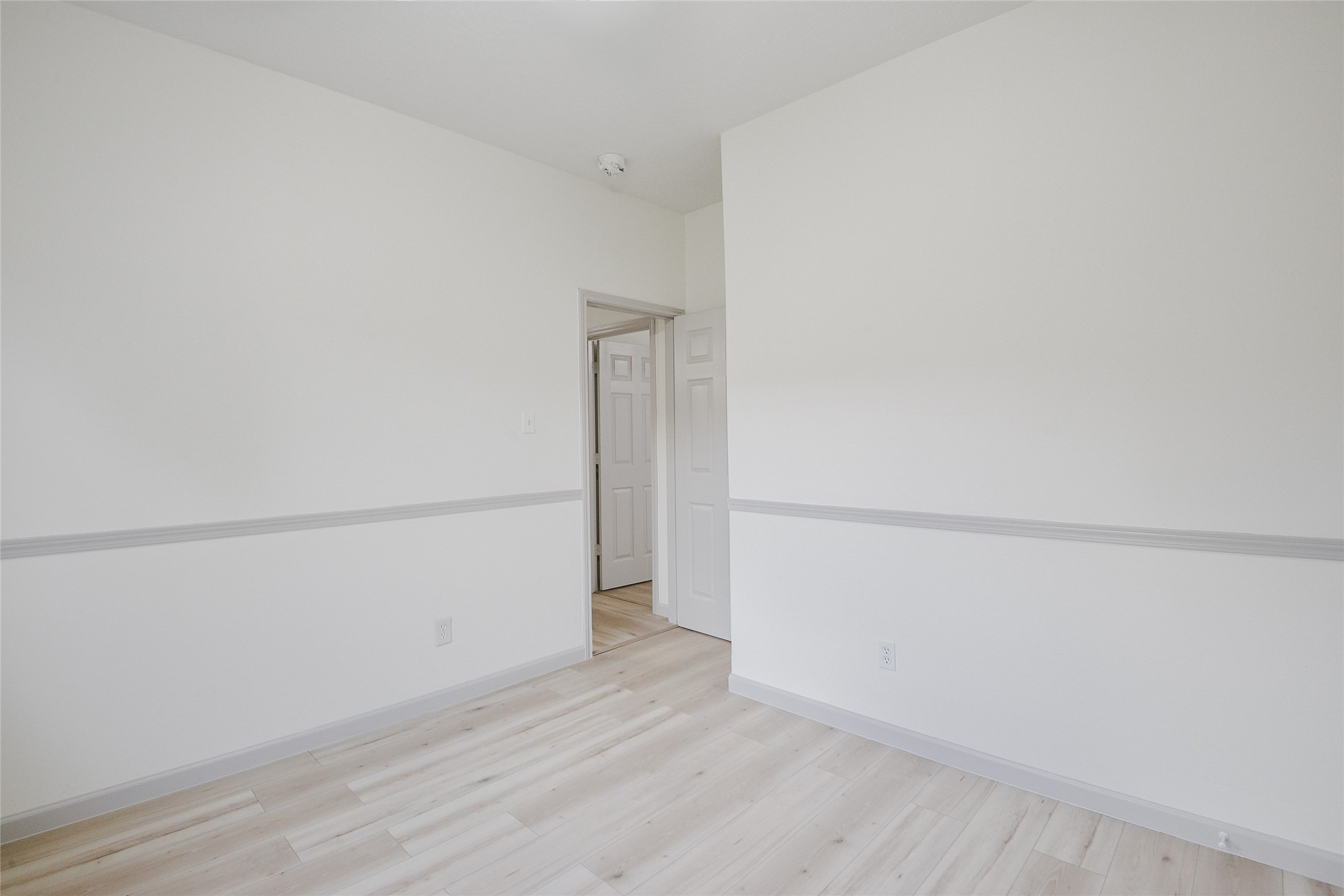 6627 Stonecross Creek Lane Property Photo 28