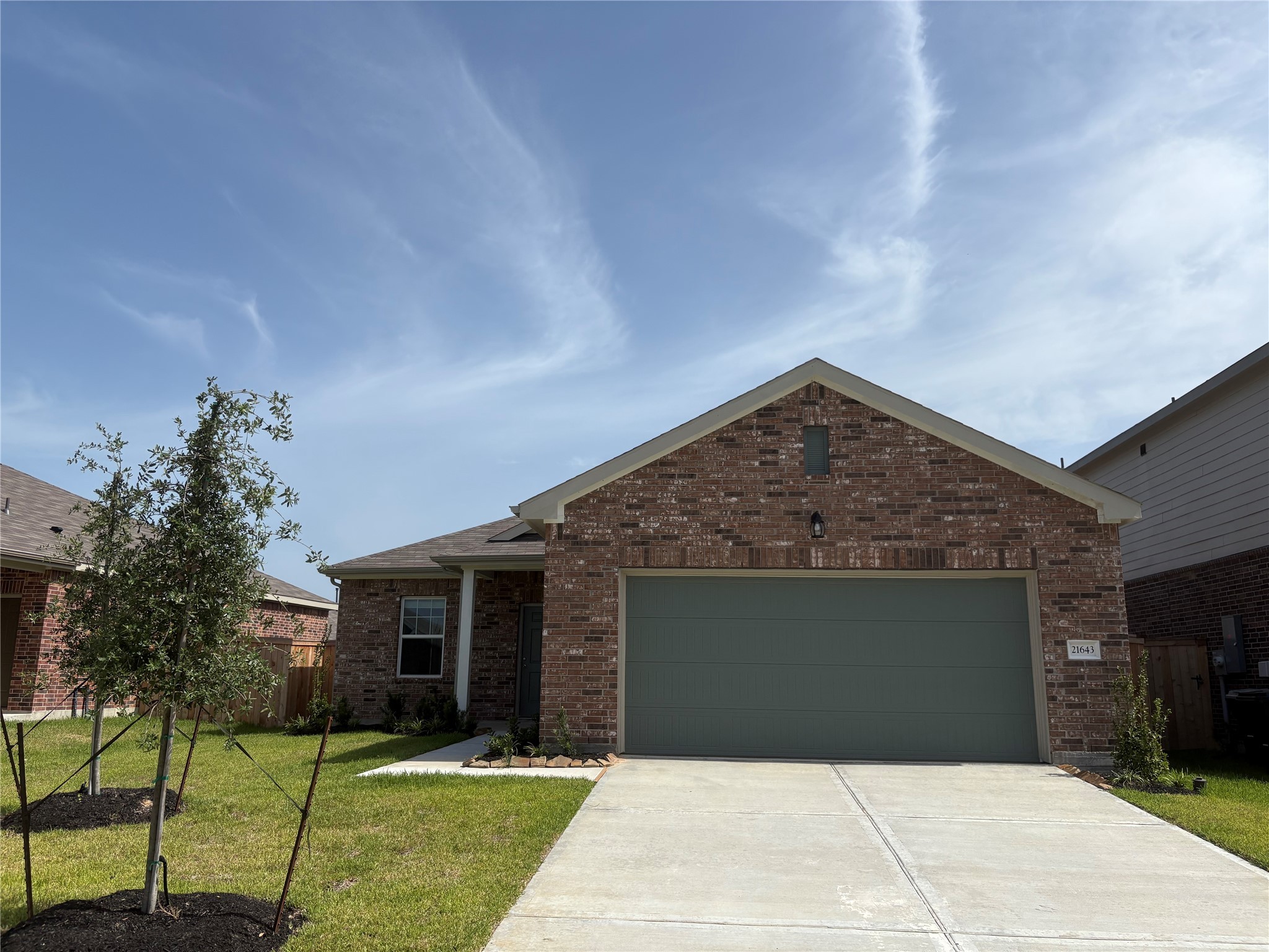 21643 Cottage Lane Property Photo 1