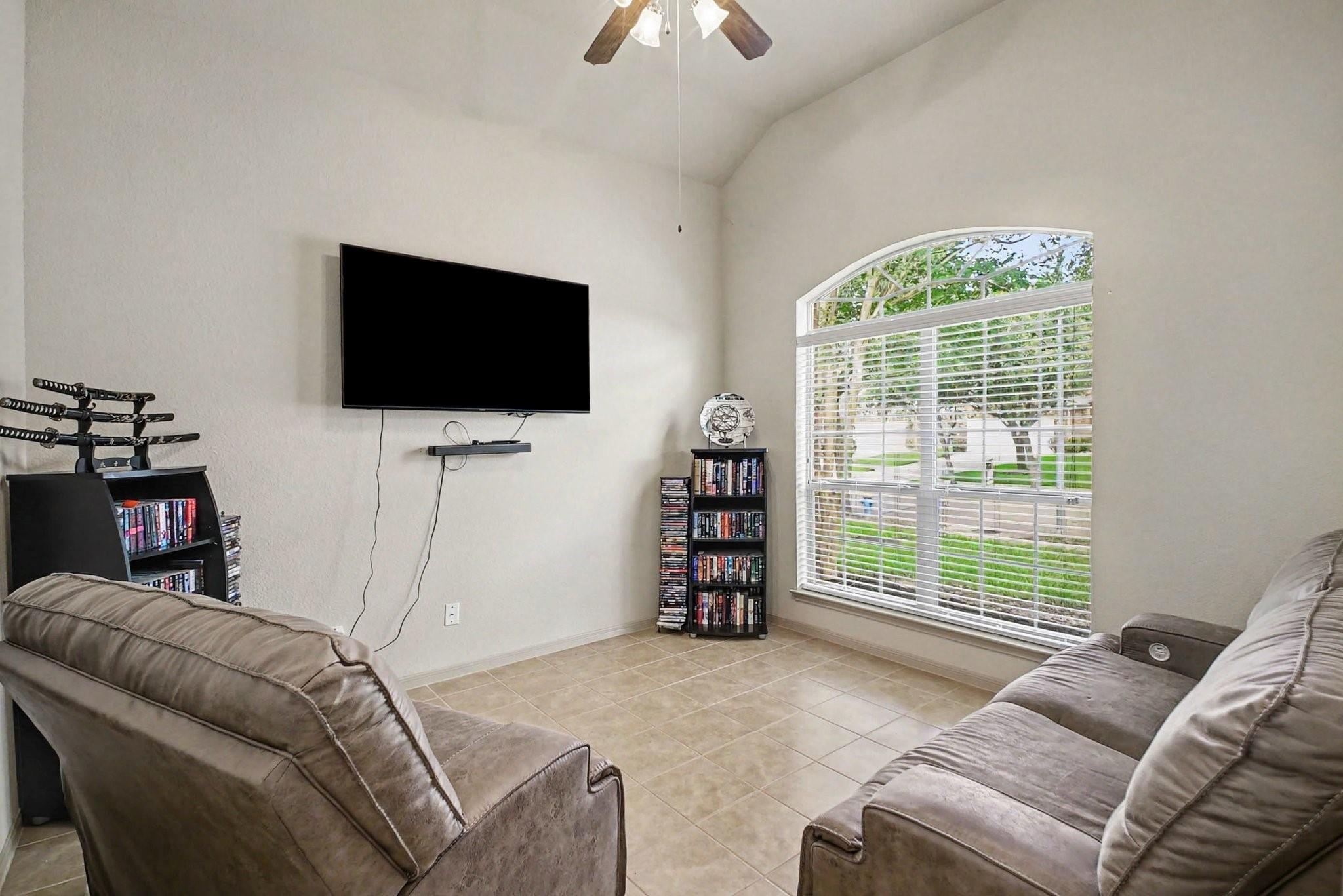 7011 Spruce View Court Property Photo 4