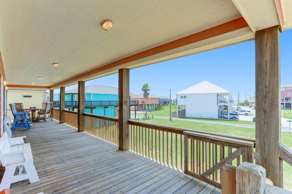 934 S Cove Property Photo 3