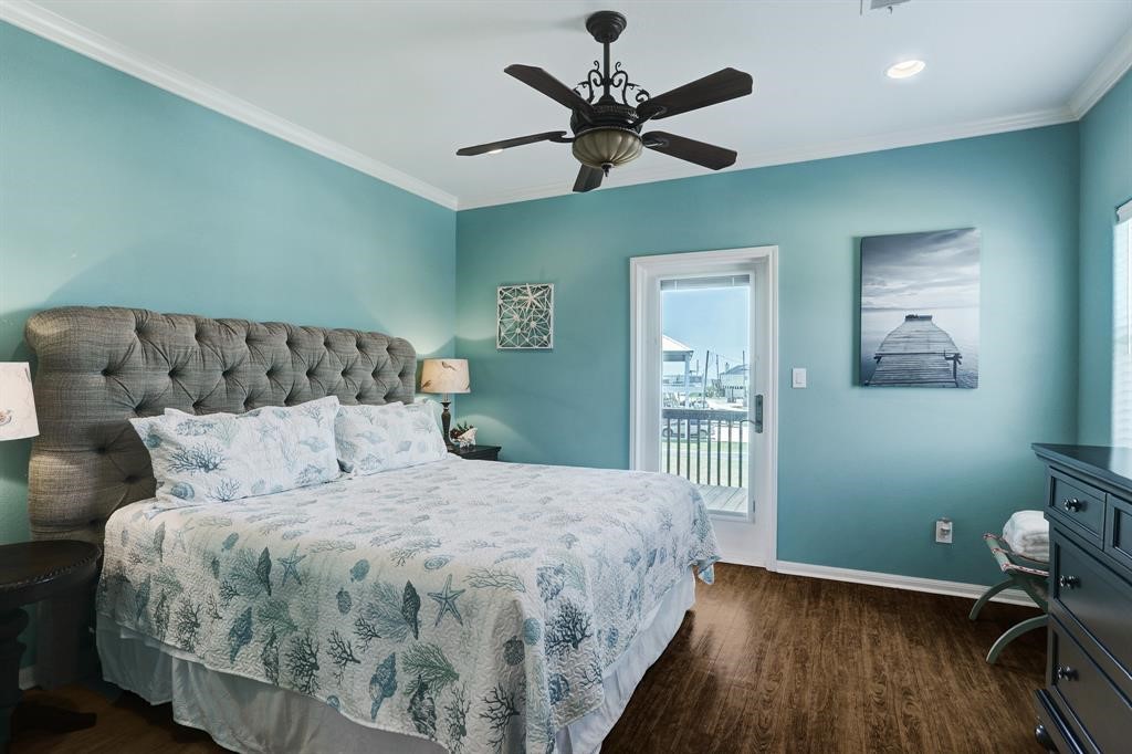 934 S Cove Property Photo 16