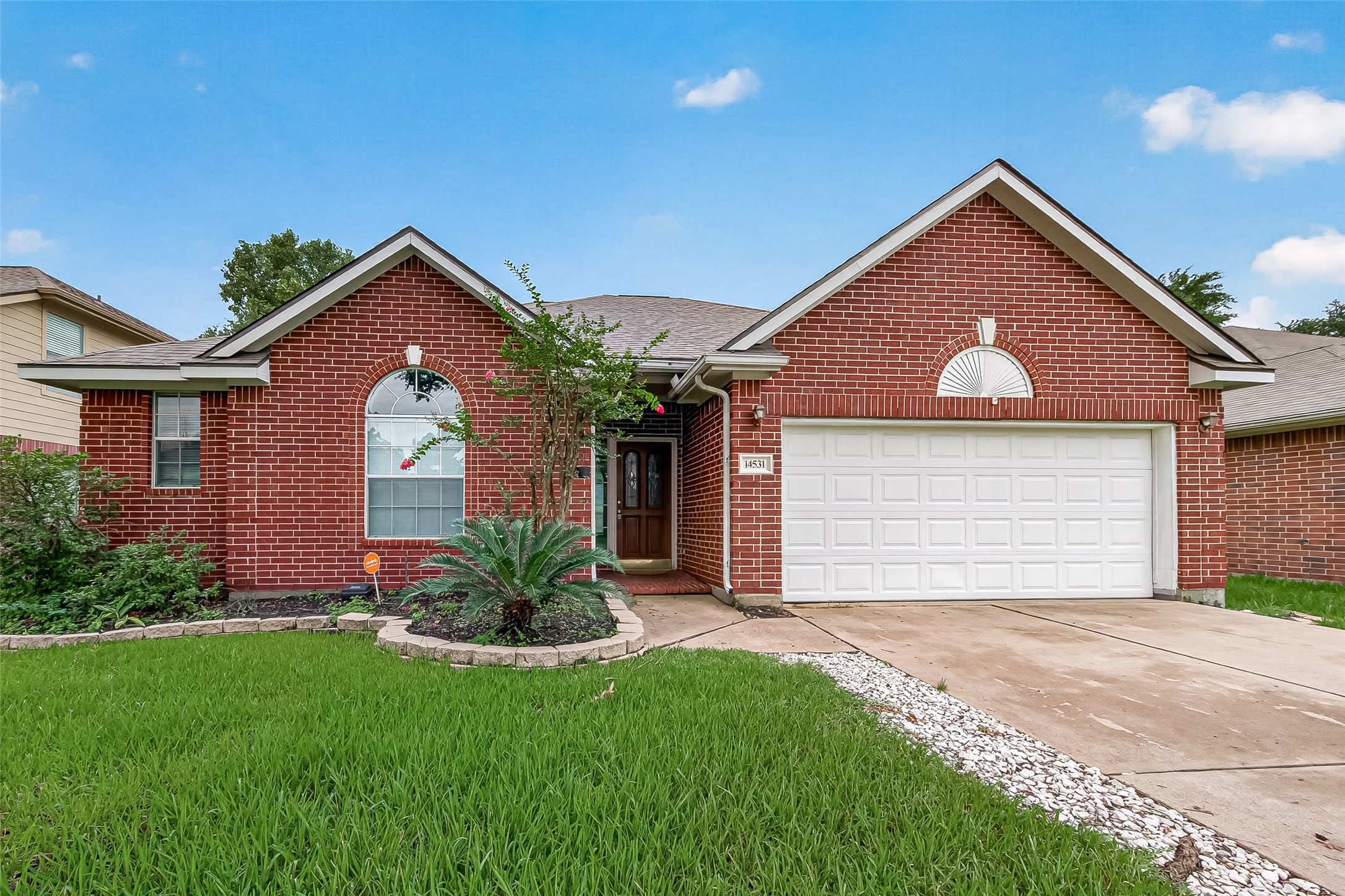 14531 Chestnut Falls Drive Property Photo 4