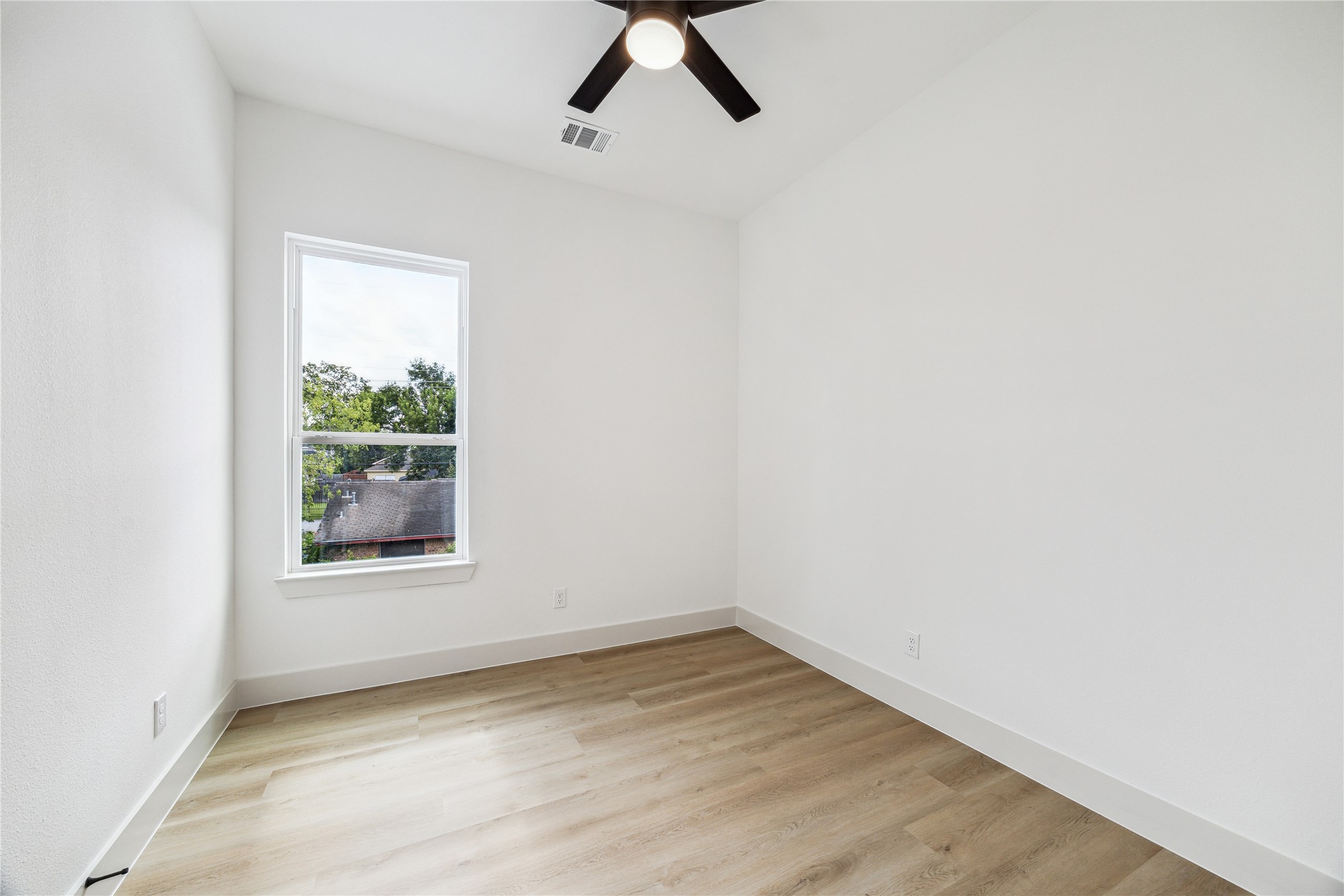 4415 Buck Street A/b Property Photo 18