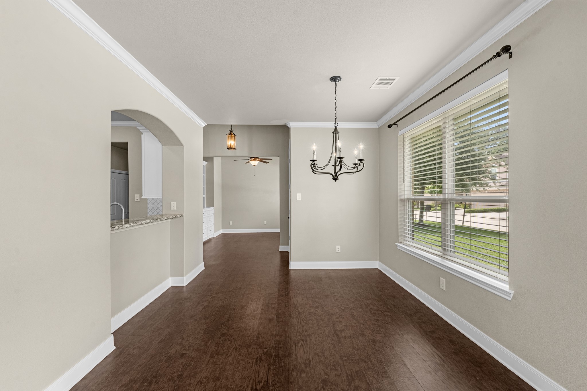 2034 Que Manor Drive Property Photo 7