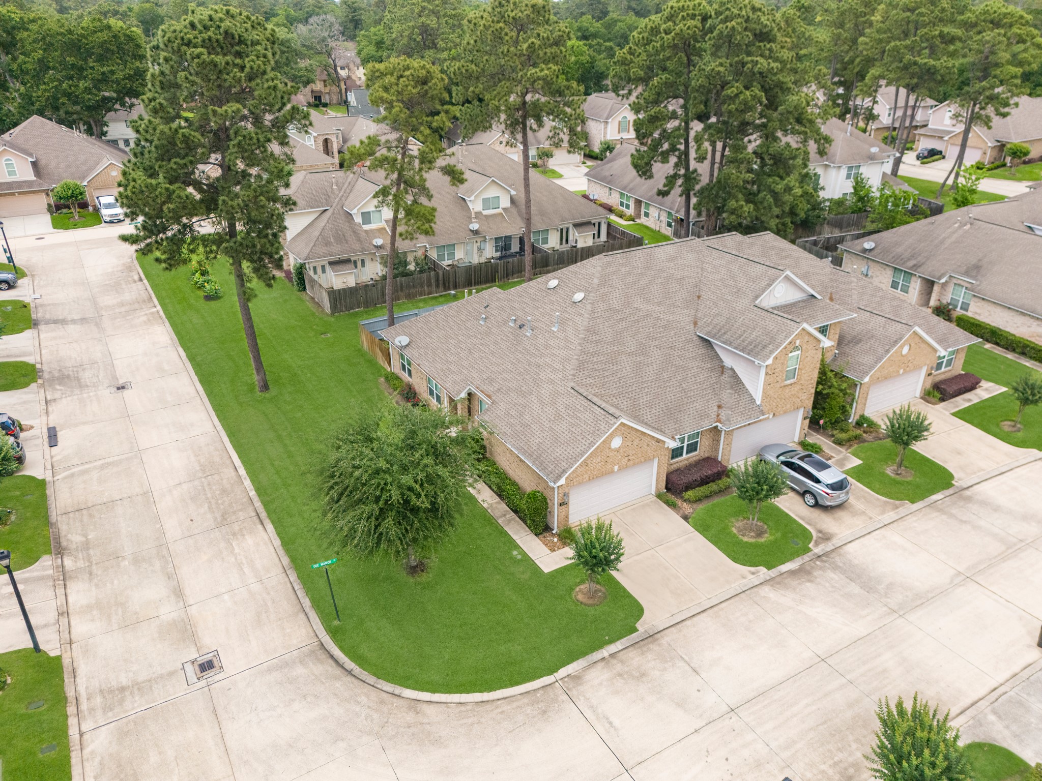 2034 Que Manor Drive Property Photo 33