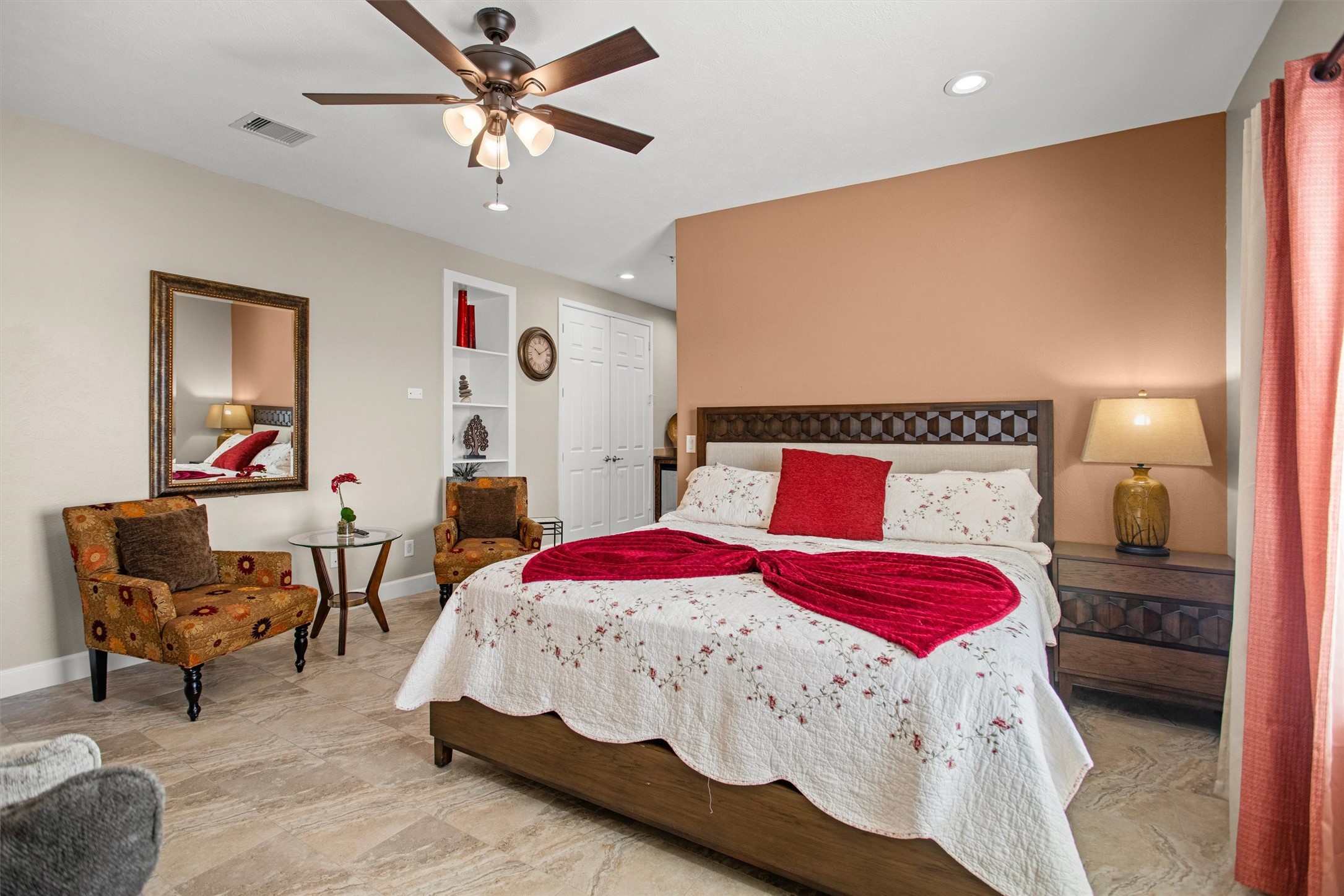 7039 Kingston Cove Lane 310 Property Photo 5