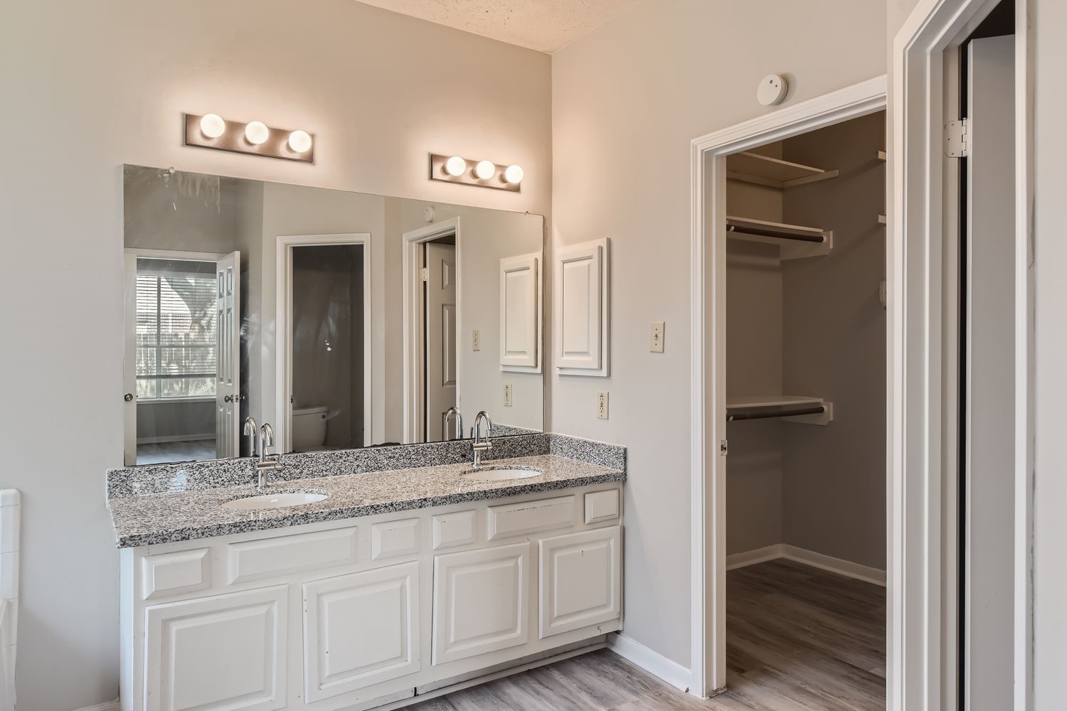 3619 Landon Park Drive Property Photo 13