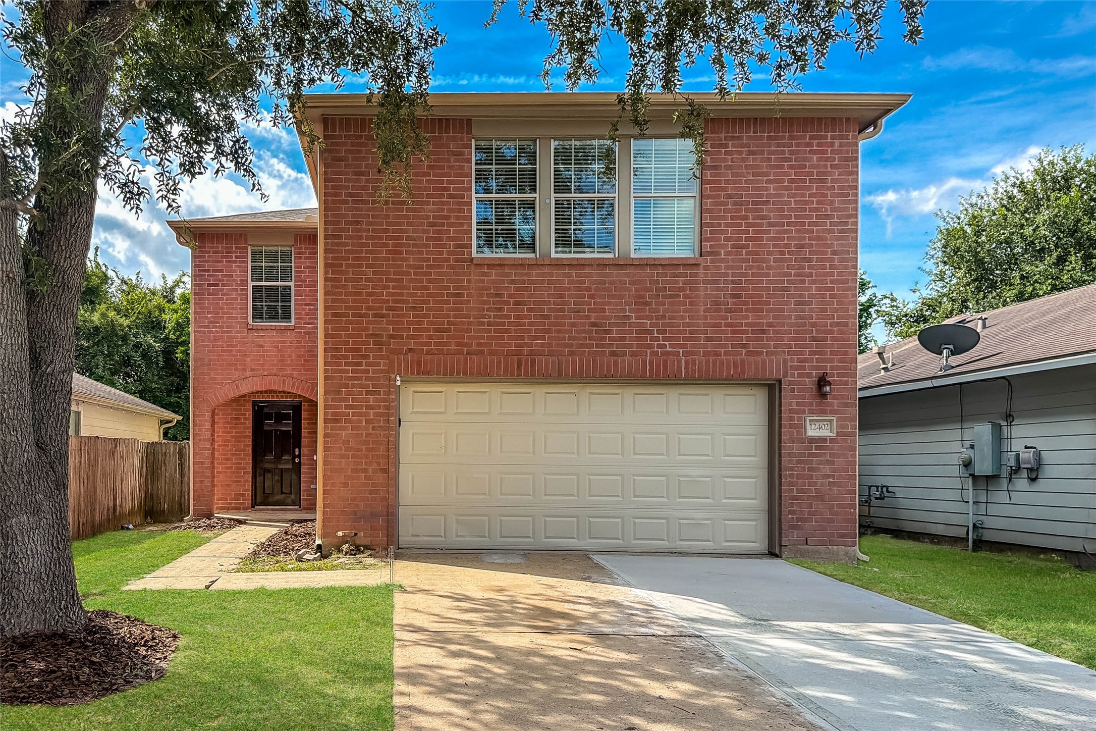 12402 Grossmount Drive Property Photo 1