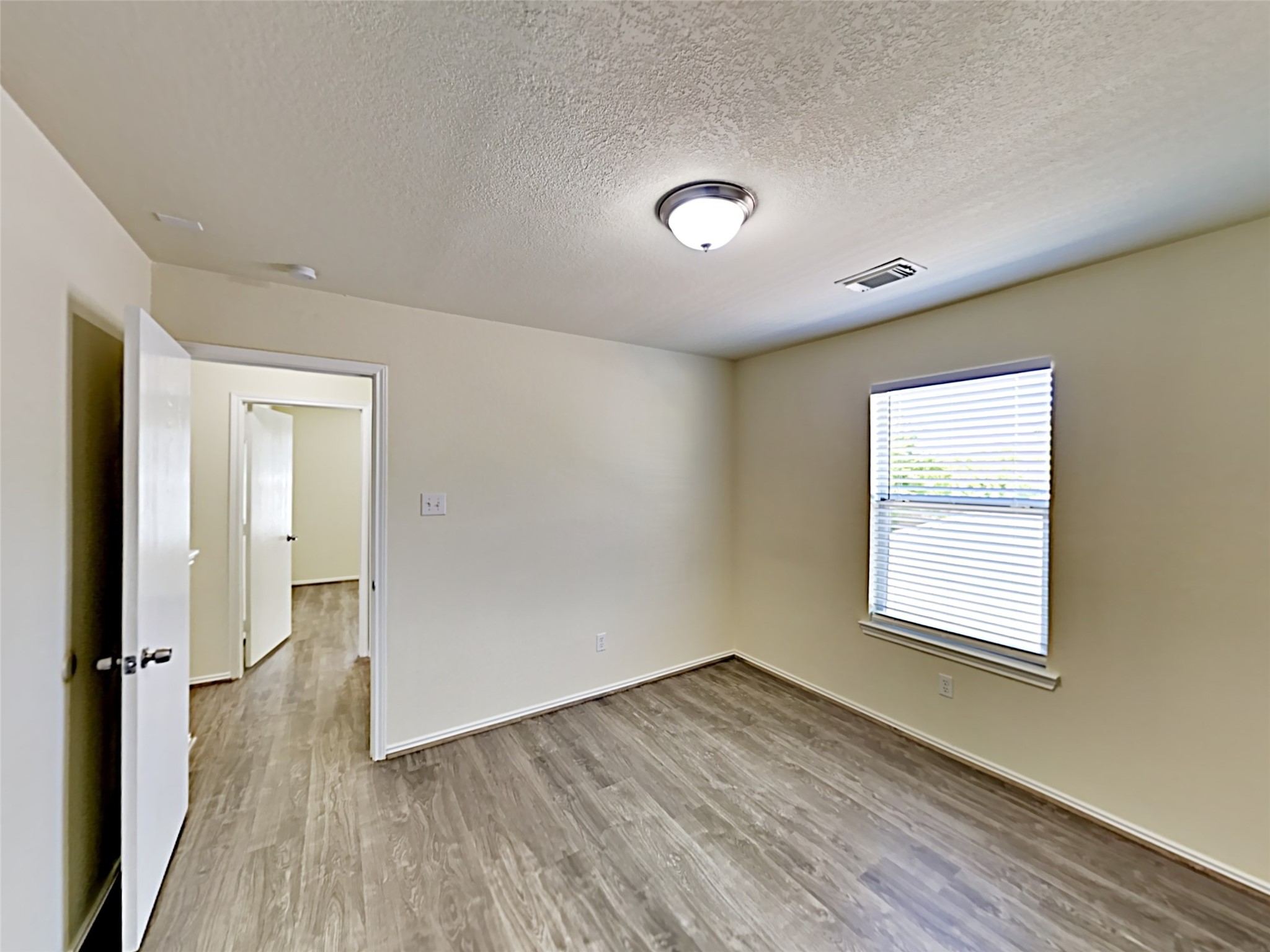 12402 Grossmount Drive Property Photo 12