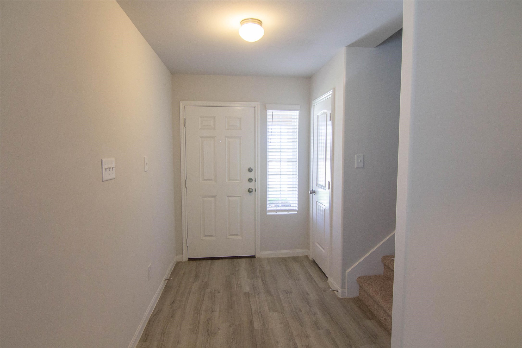 15106 Lucky Star Drive Property Photo 4